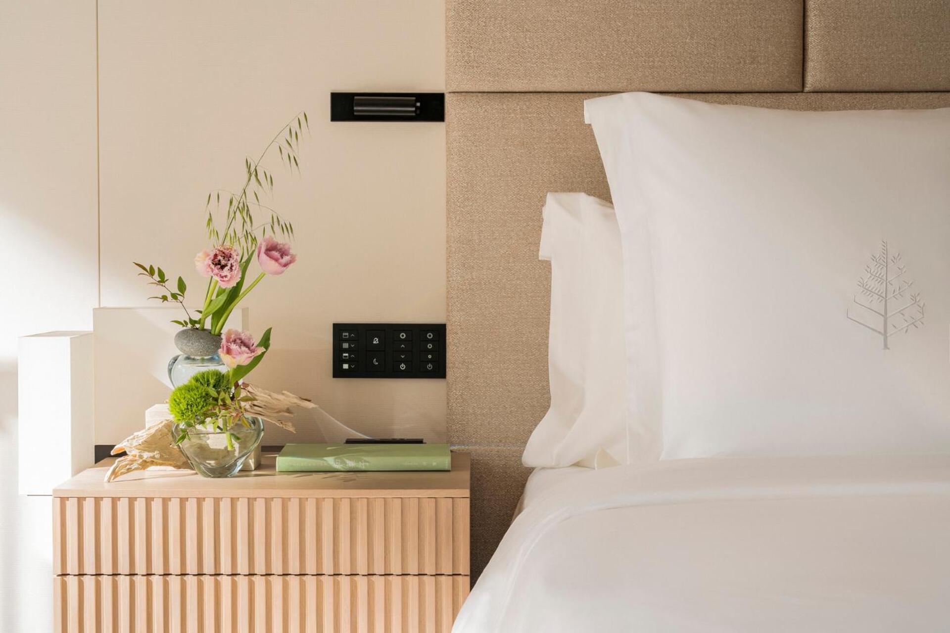 Four Seasons Hotel