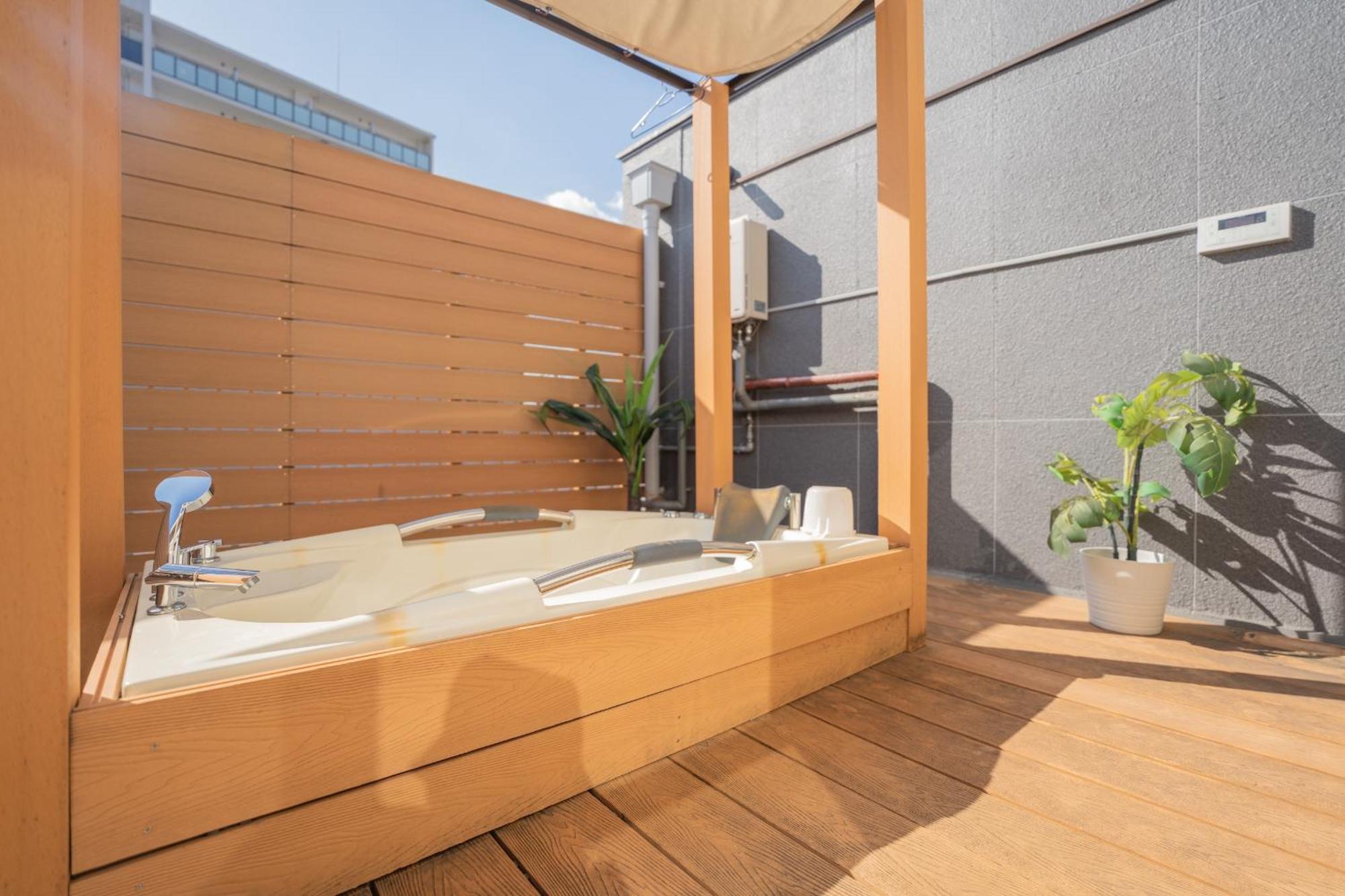 Sumiyoshi Mery: Traditional Townhouse Near Sumiyoshi Shrine