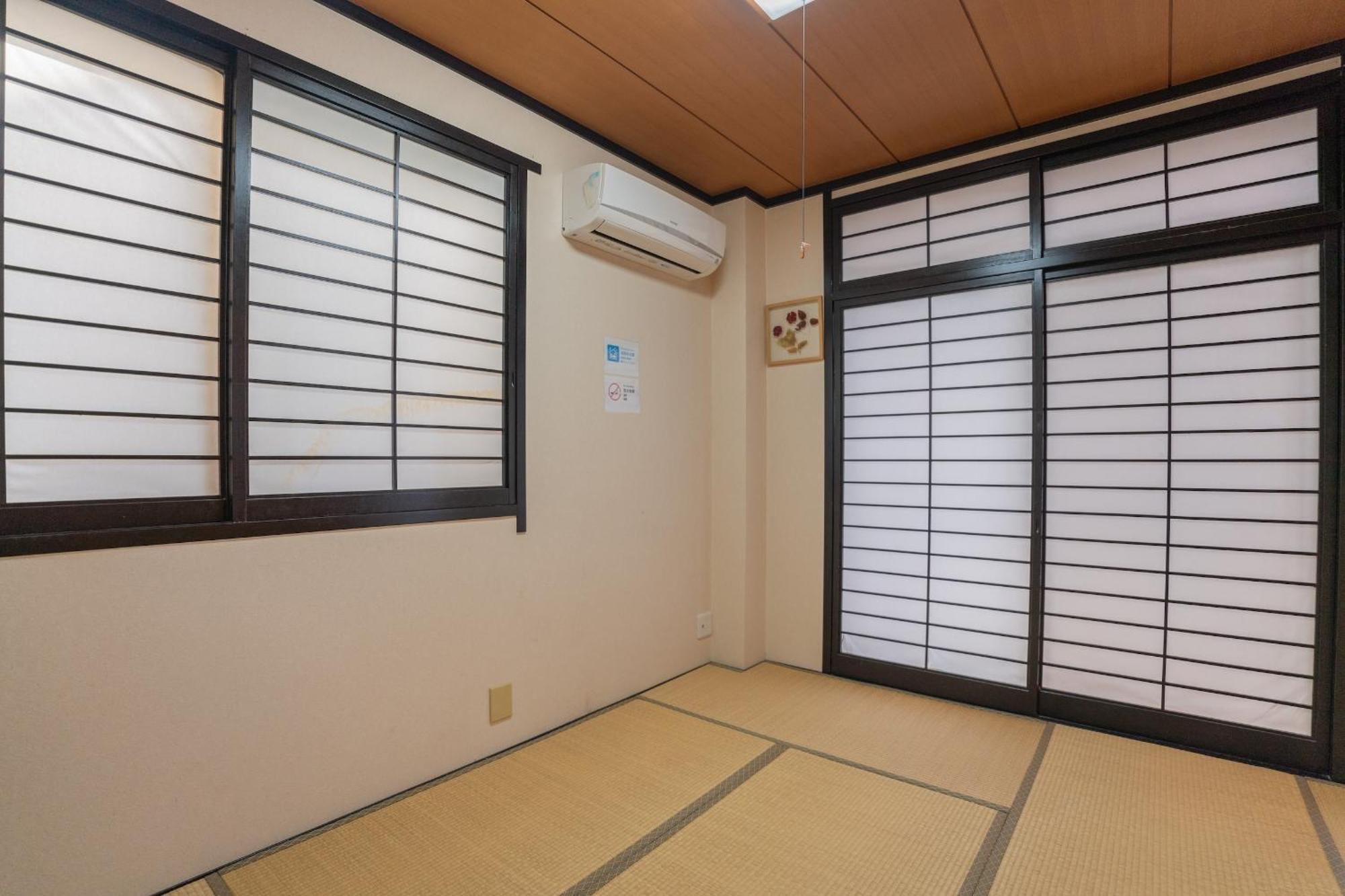 Pousada Sumiyoshi Mery: Traditional Townhouse Near Sumiyoshi Shrine Osaka