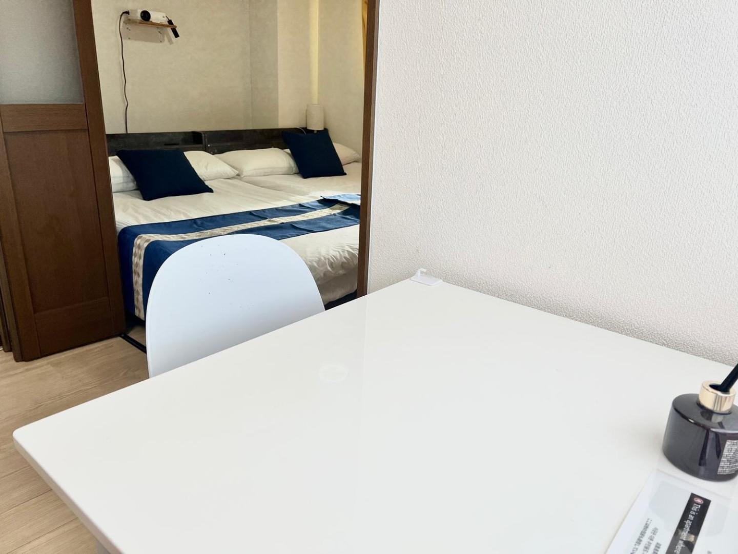 Apartment 5人可能 なんば駅 一駅 地下鉄駅 2分 Royal704 *