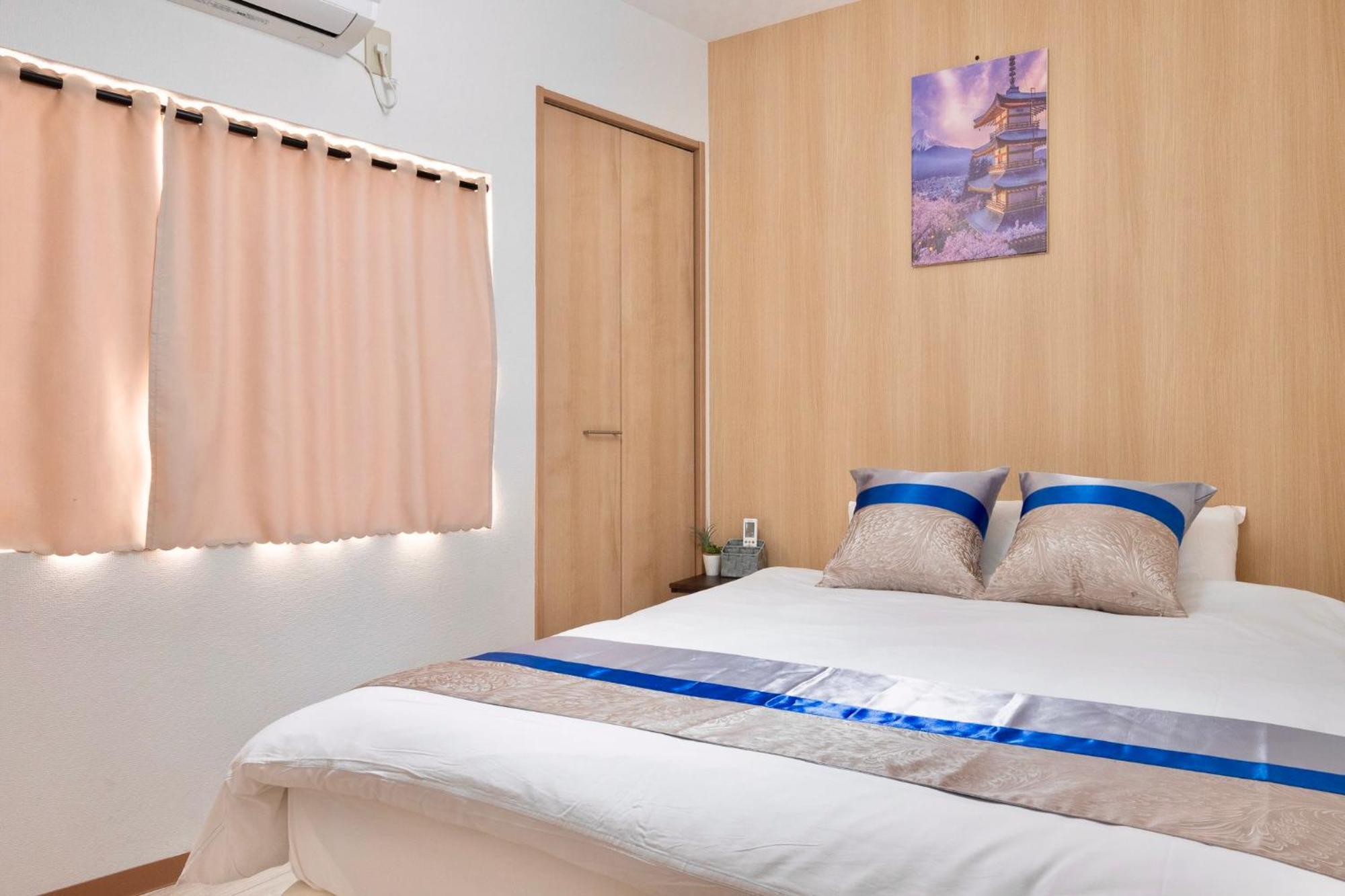 Apartment Tsudoi 集 - 5 Bed Rooms, Max 11, 2 Bath Rooms, 1hr To Kix, 30min To Namba, 2-bldg Connected Private House *