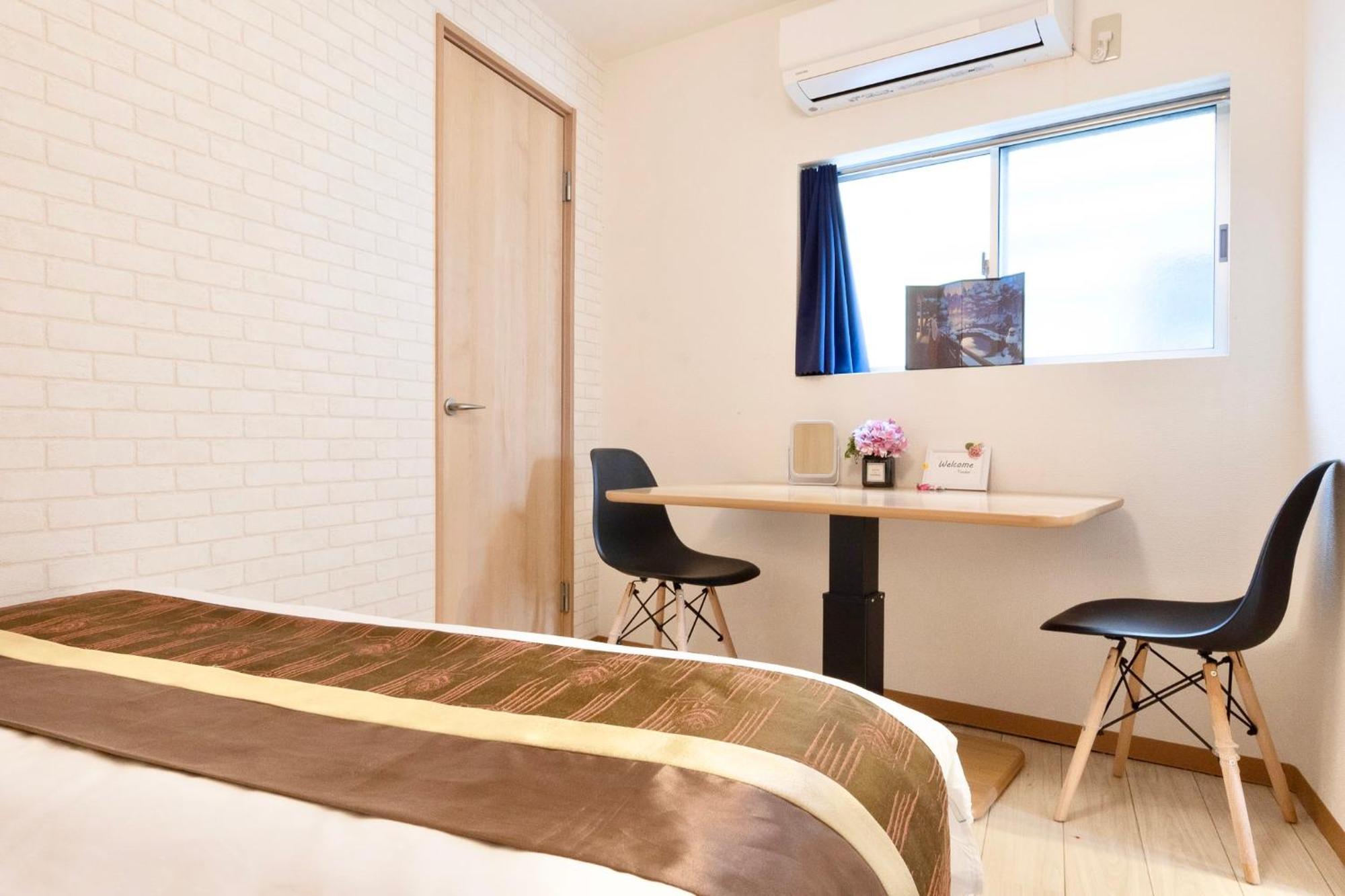 Tsudoi 集 - 5 Bed Rooms, Max 11, 2 Bath Rooms, 1hr To Kix, 30min To Namba, 2-bldg Connected Private House Apartment *