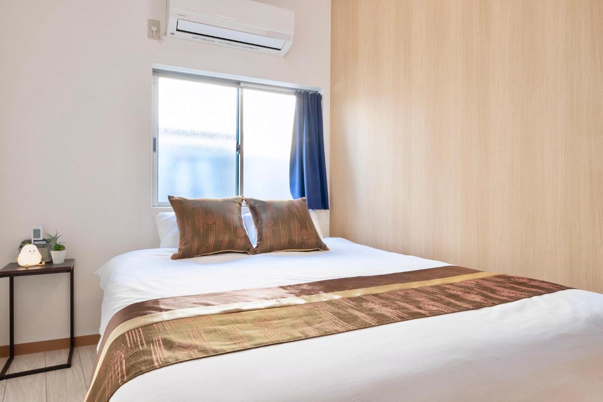 Tsudoi 集 - 5 Bed Rooms, Max 11, 2 Bath Rooms, 1hr To Kix, 30min To Namba, 2-bldg Connected Private House Apartment Osaka