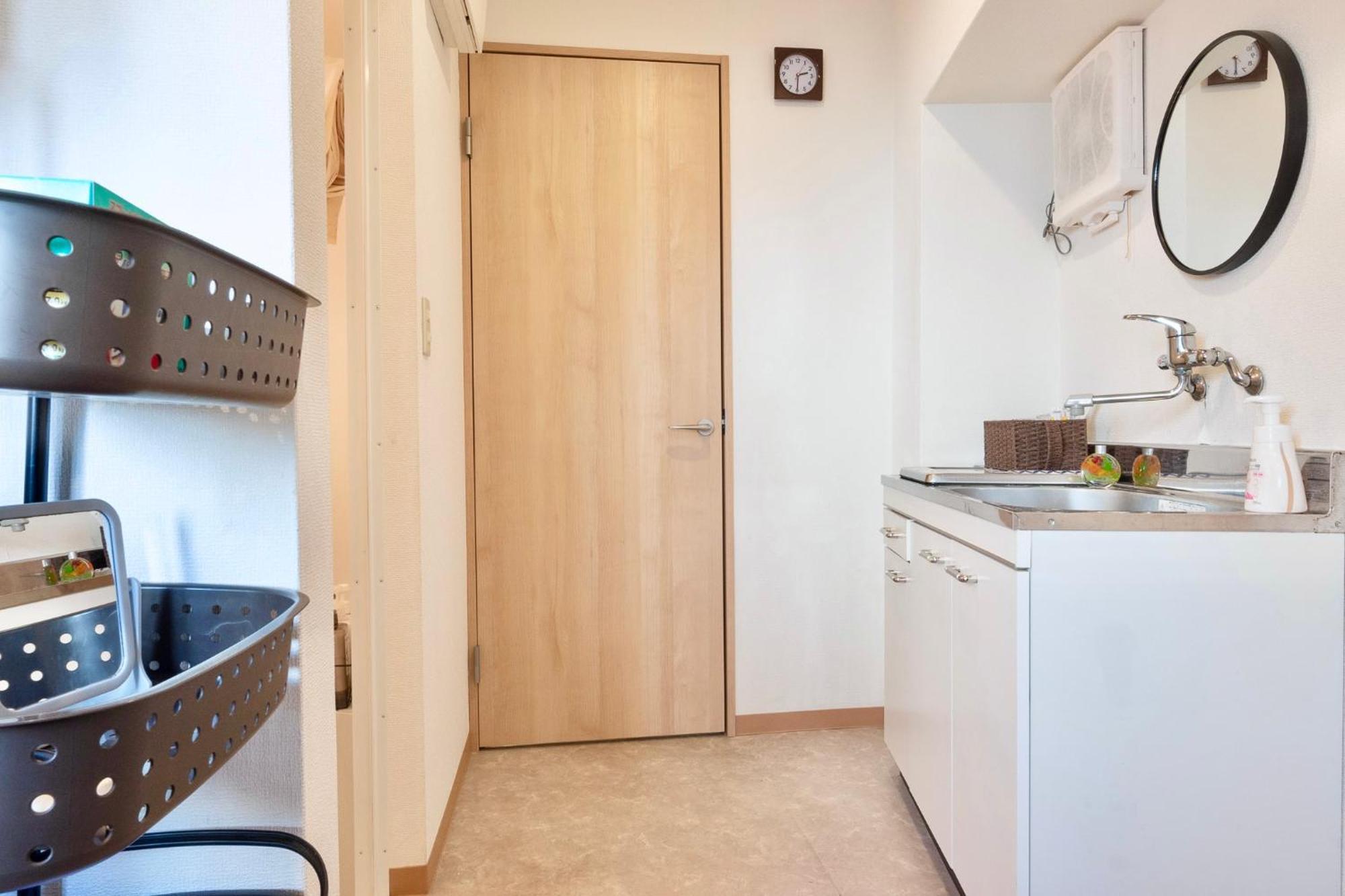 Tsudoi 集 - 5 Bed Rooms, Max 11, 2 Bath Rooms, 1hr To Kix, 30min To Namba, 2-bldg Connected Private House * Osaka