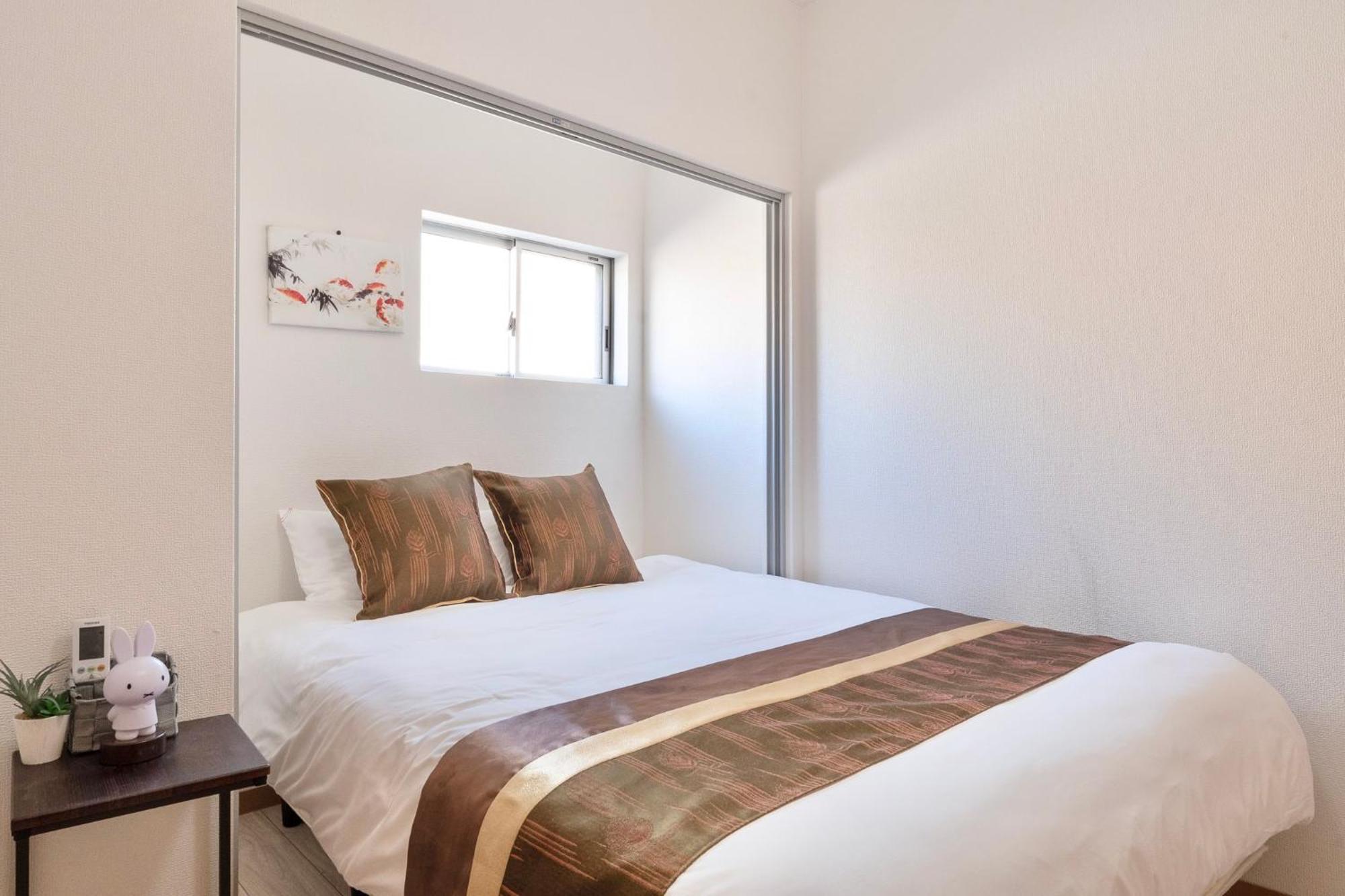 Tsudoi 集 - 5 Bed Rooms, Max 11, 2 Bath Rooms, 1hr To Kix, 30min To Namba, 2-bldg Connected Private House Apartment