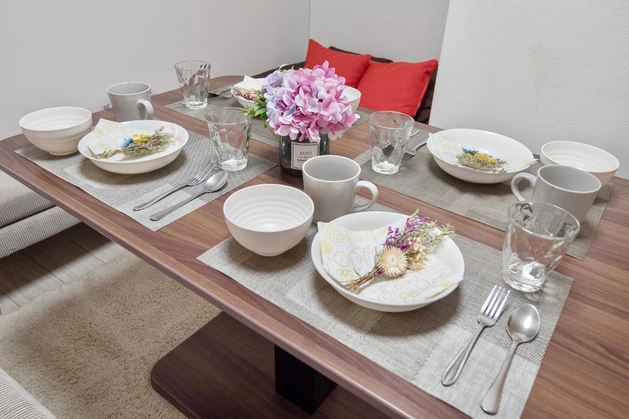 Apartment Tsudoi 集 - 5 Bed Rooms, Max 11, 2 Bath Rooms, 1hr To Kix, 30min To Namba, 2-bldg Connected Private House *