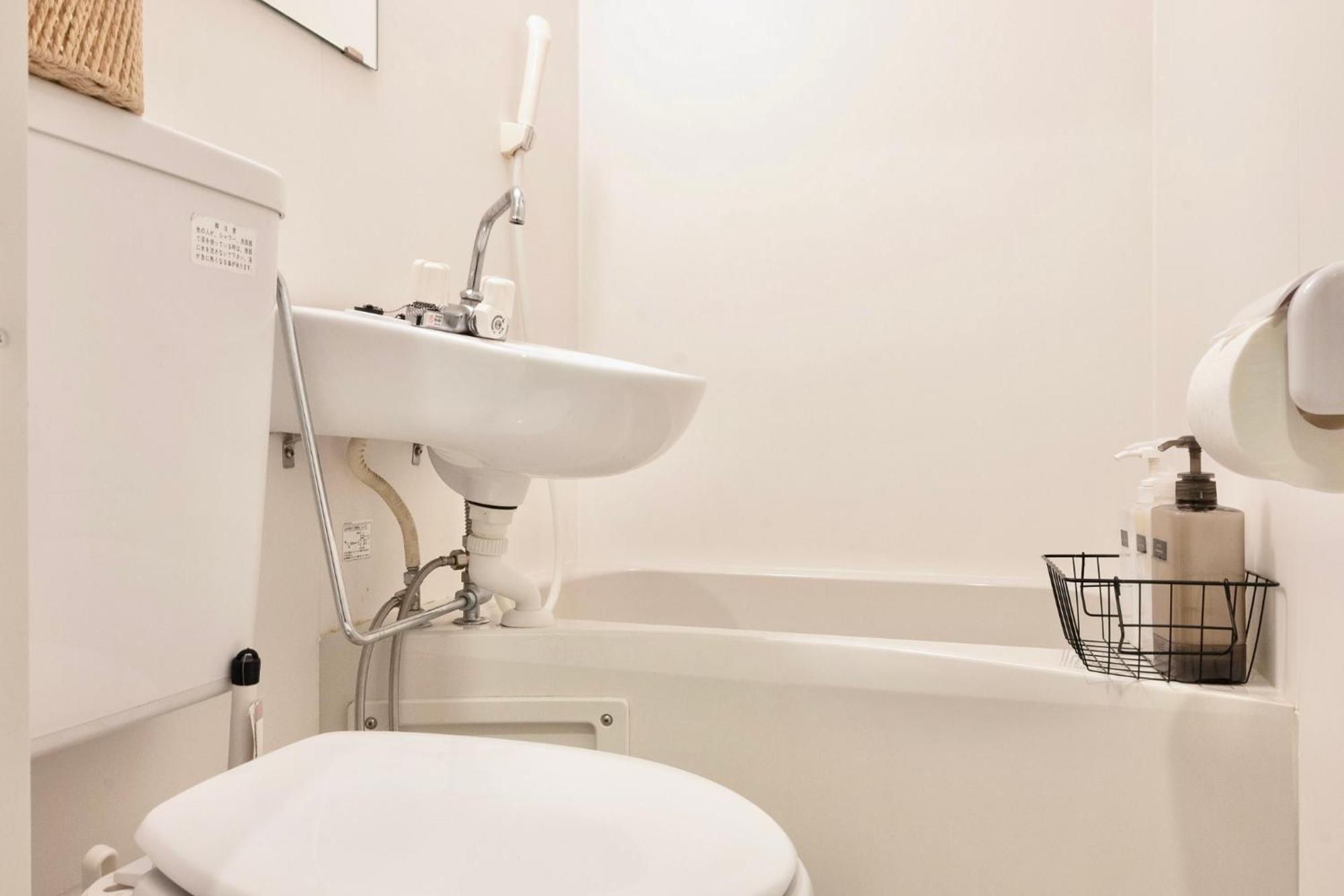 Tsudoi 集 - 5 Bed Rooms, Max 11, 2 Bath Rooms, 1hr To Kix, 30min To Namba, 2-bldg Connected Private House * Osaka