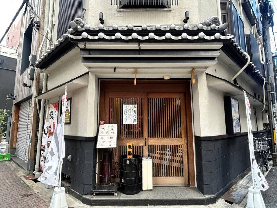 【道頓堀・心斎橋8分、京都奈良の周遊も便利】駅まで30秒｜買物グルメ｜35㎡｜長期｜グループ｜家族 Apartment *