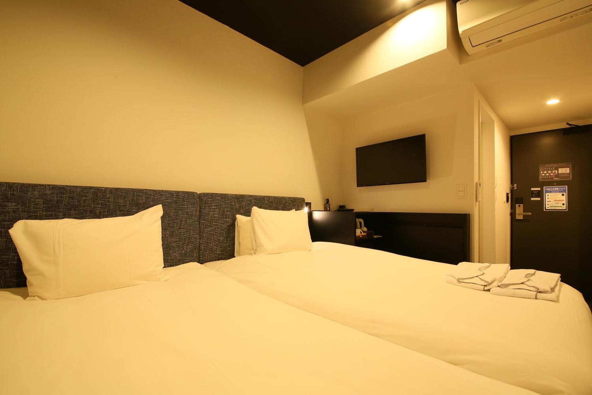 Trad Replay Hotel