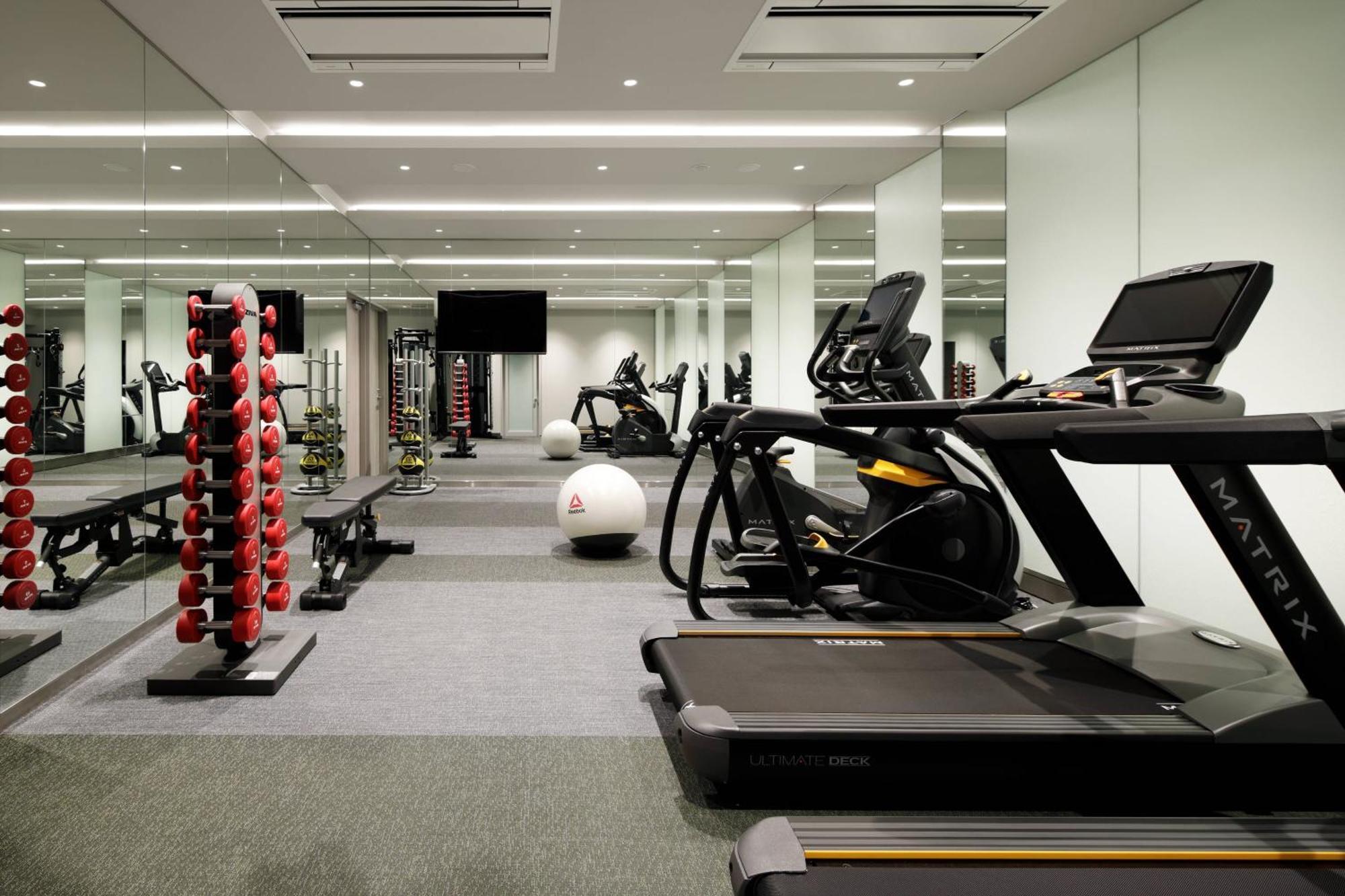 Courtyard By Marriott Honmachi 5*