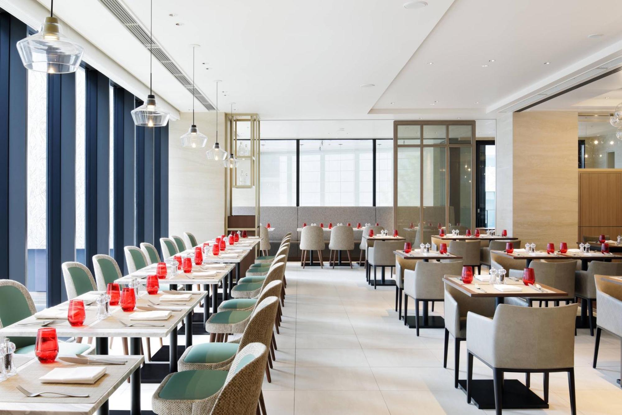 Courtyard By Marriott Honmachi Hotel 5*