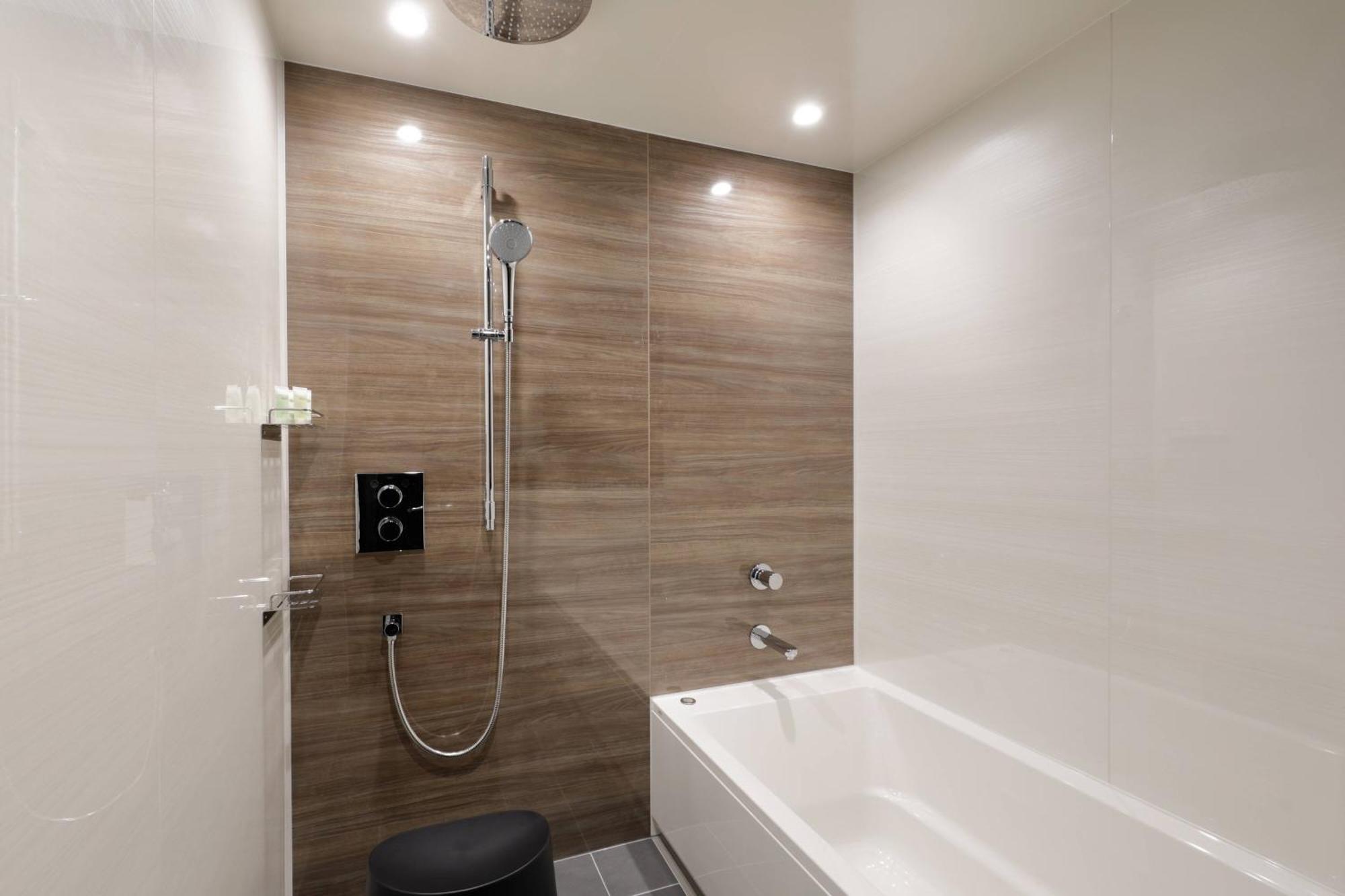 Hotel Courtyard By Marriott Honmachi 5*