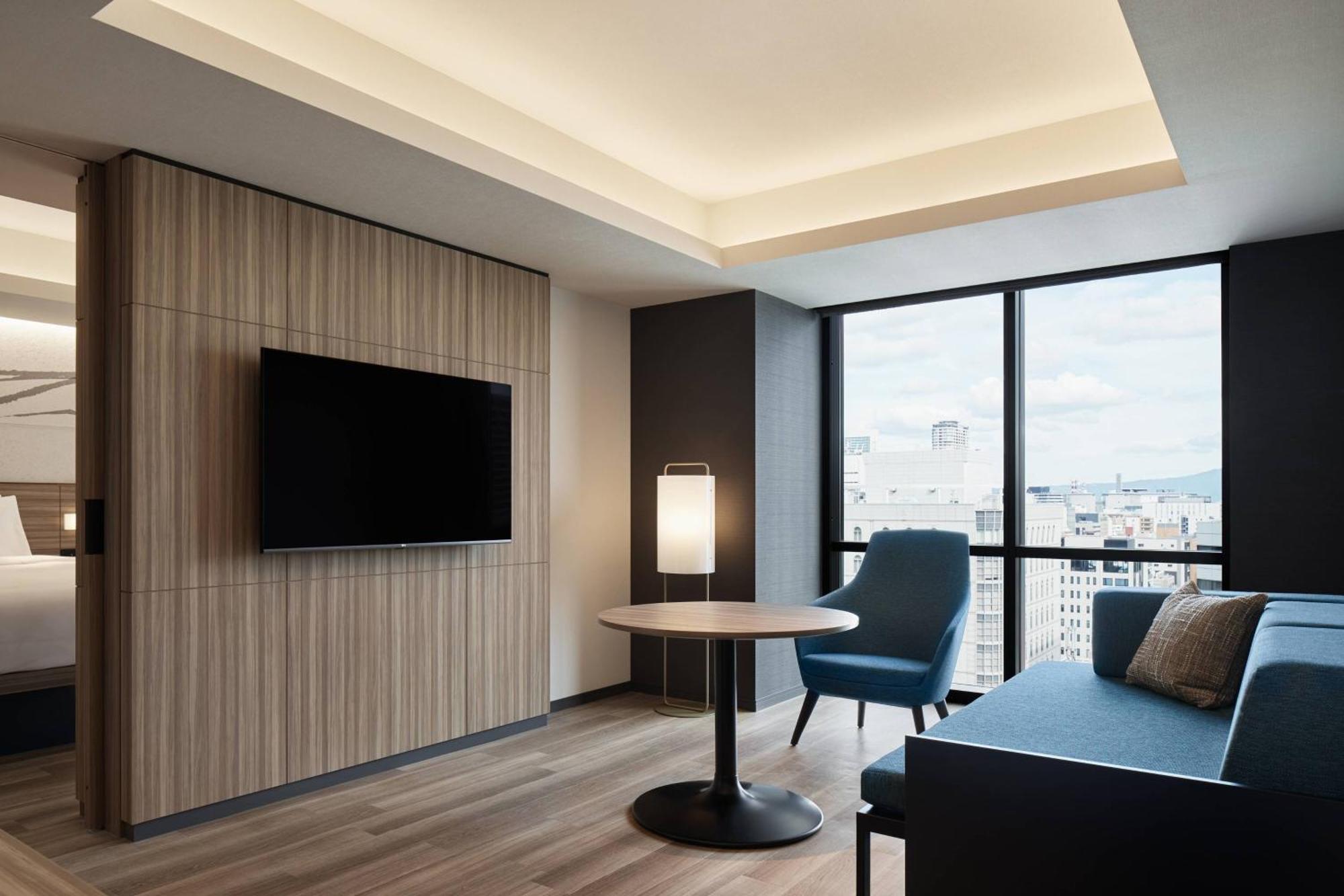 Courtyard By Marriott Honmachi 5*