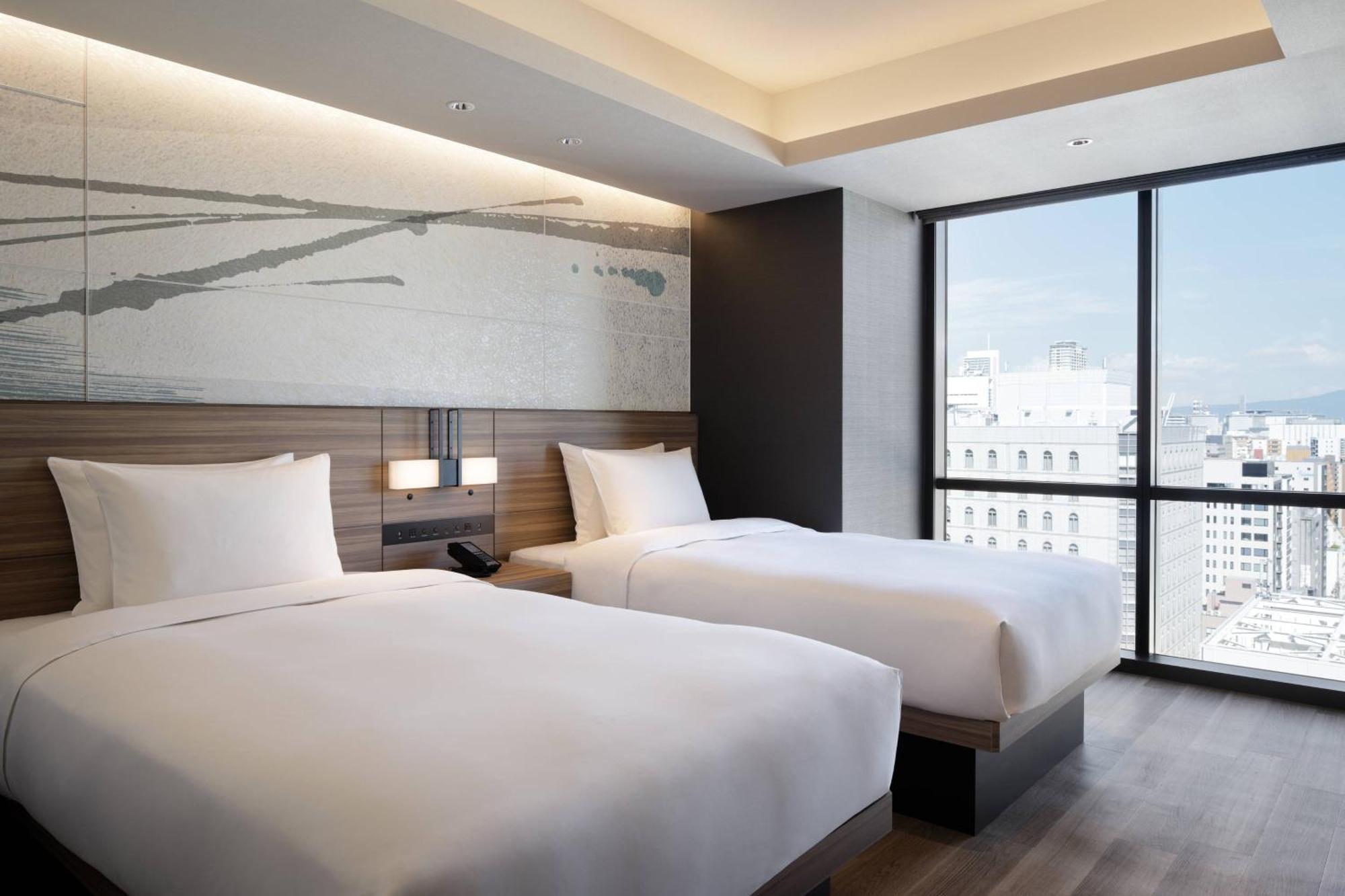 Courtyard By Marriott Honmachi