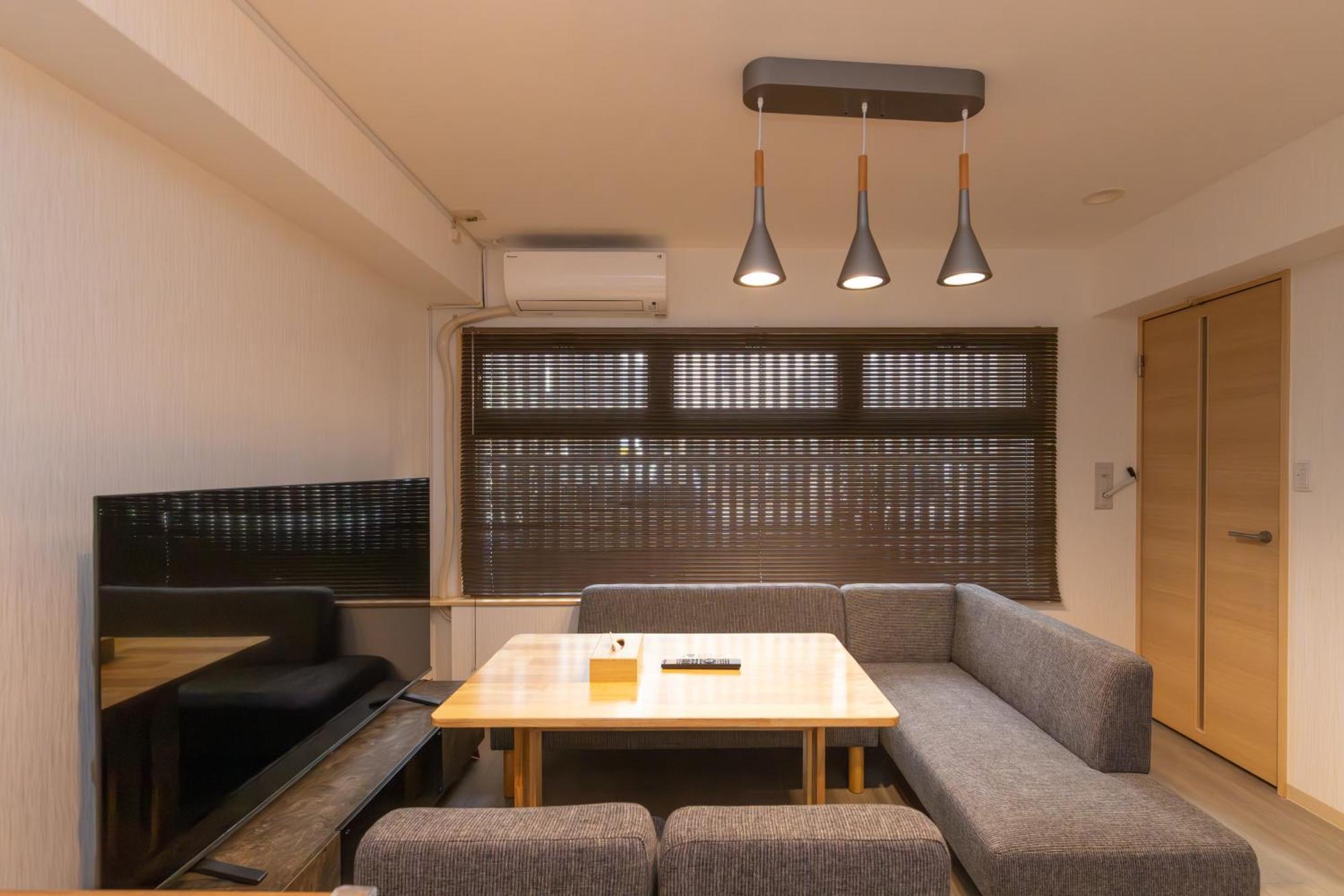 Ocean Nipponbashi Higashi Apartment *