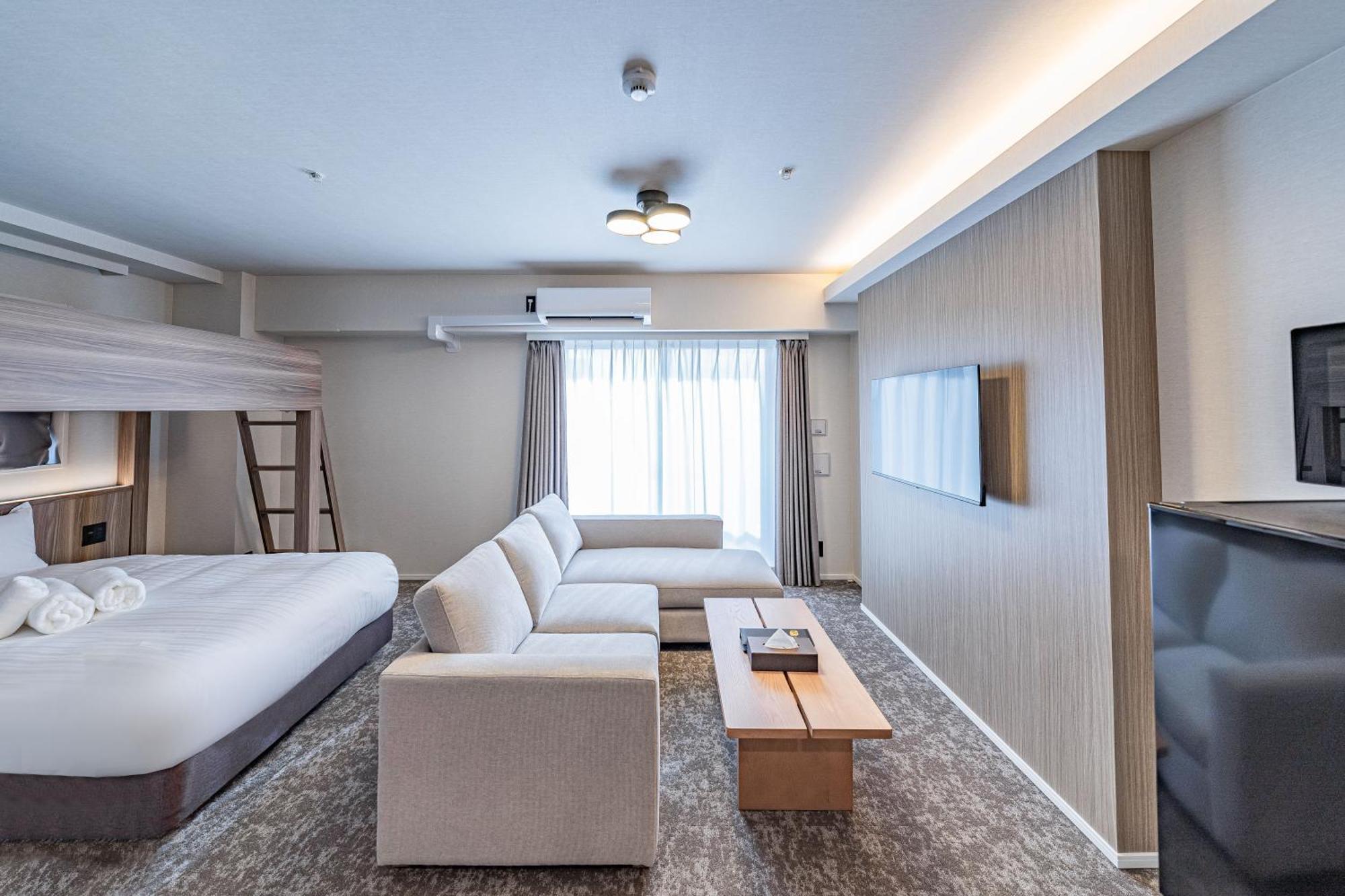 11 Shinsekai Apartment Osaka