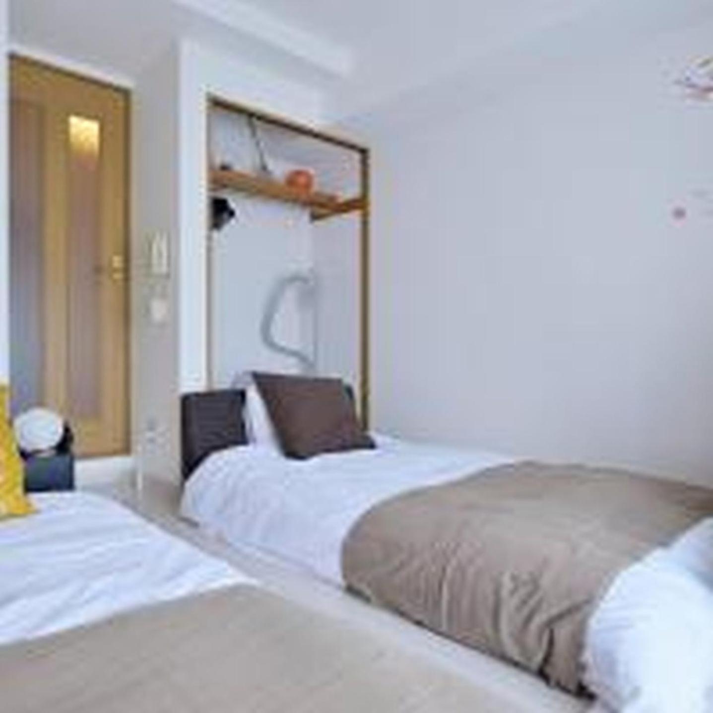 Apartment コンフィデンスロン905 *