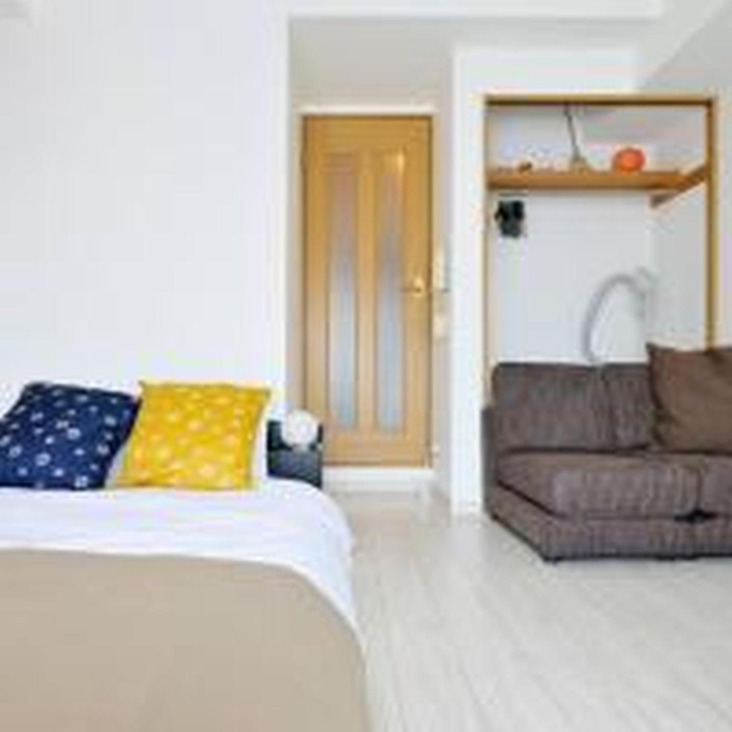 Apartment コンフィデンスロン905 *