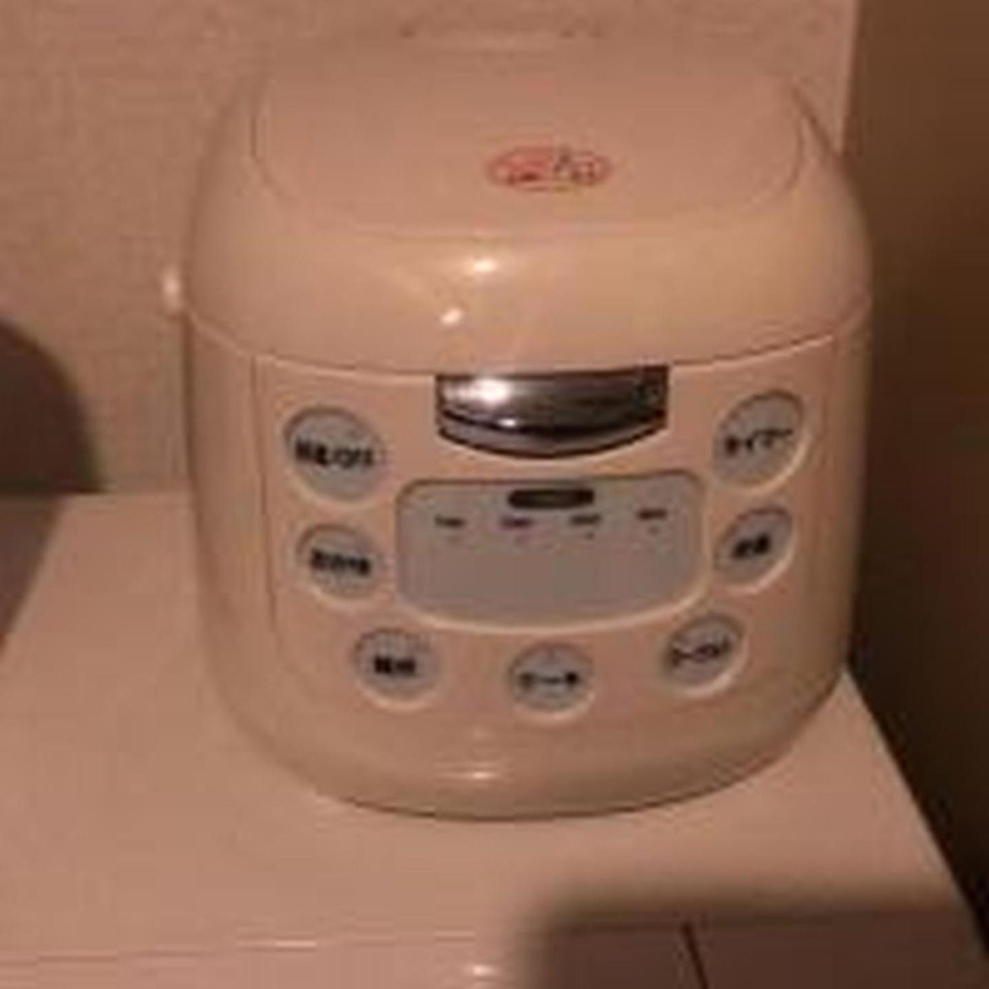 Apartment コンフィデンスロン402 *