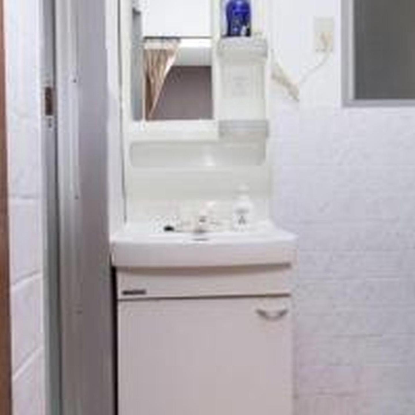 サンコーポユウ日本橋3d Apartment *