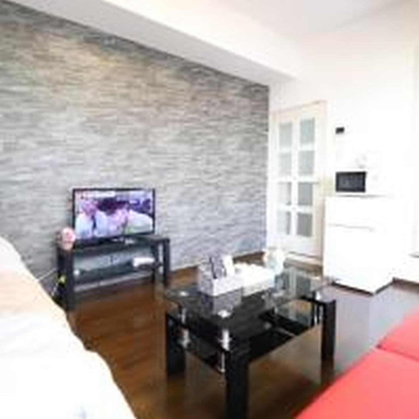 Apartment アミスタユウ302号室