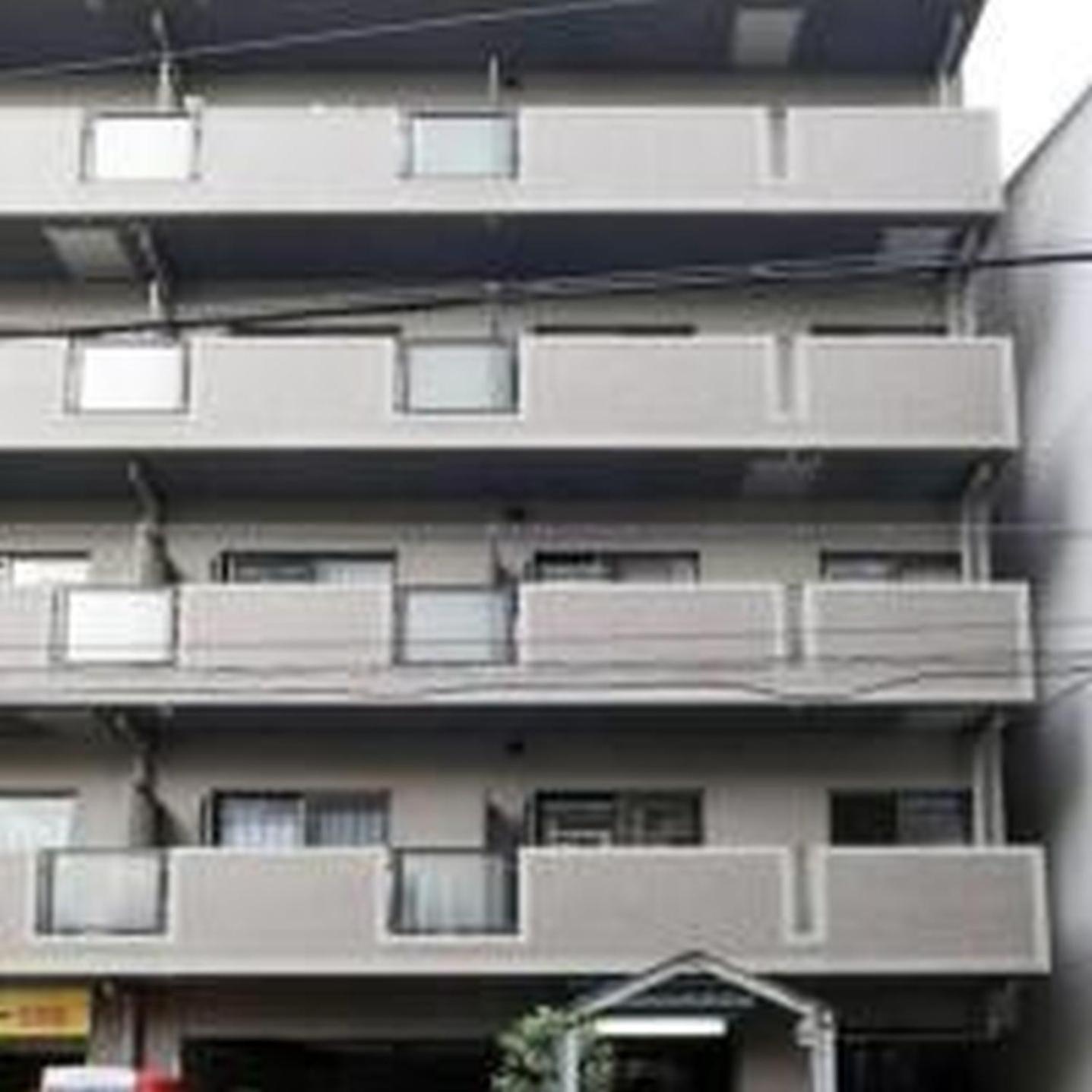 ラセーヌ心斎橋702 Apartment