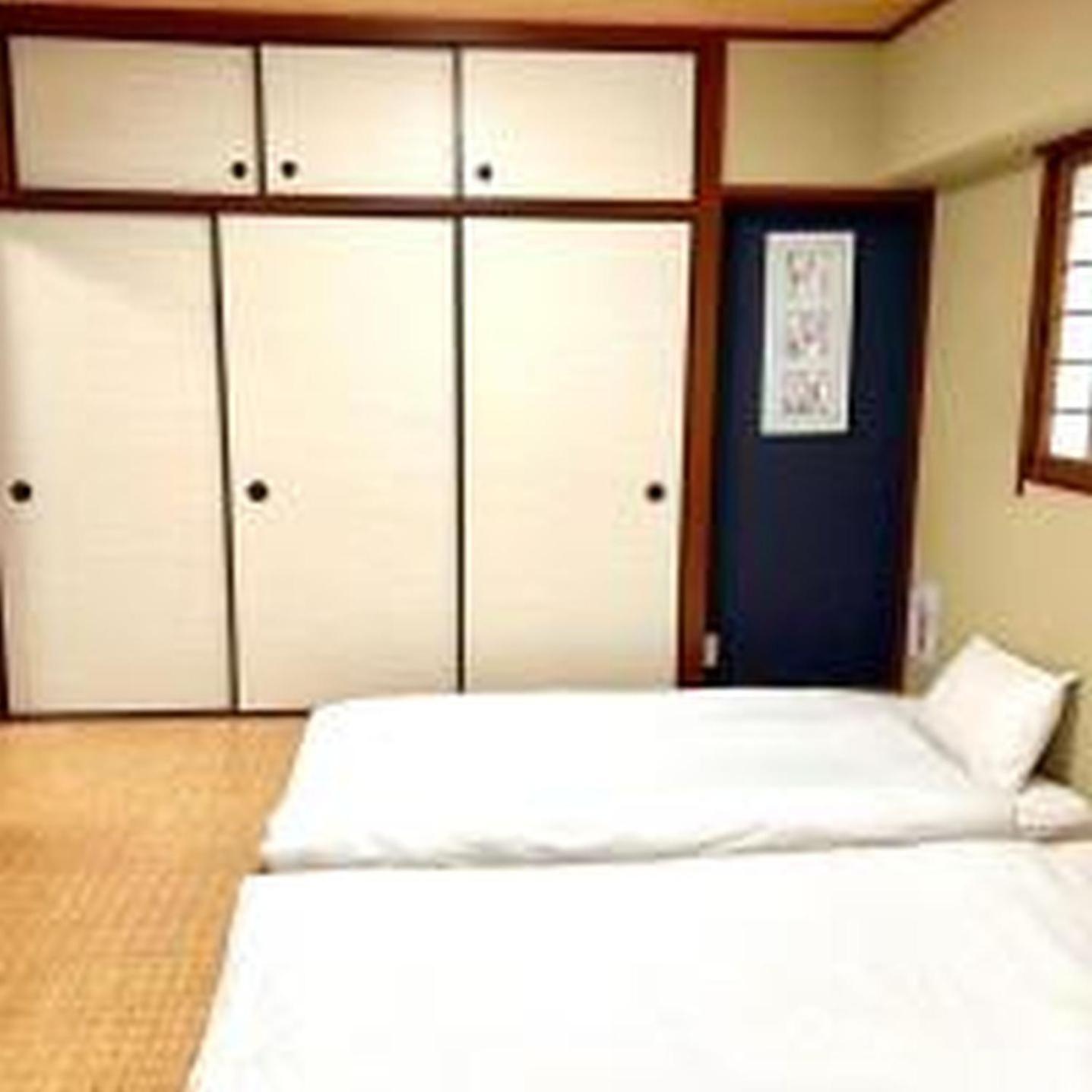 Minpaku Emperor413