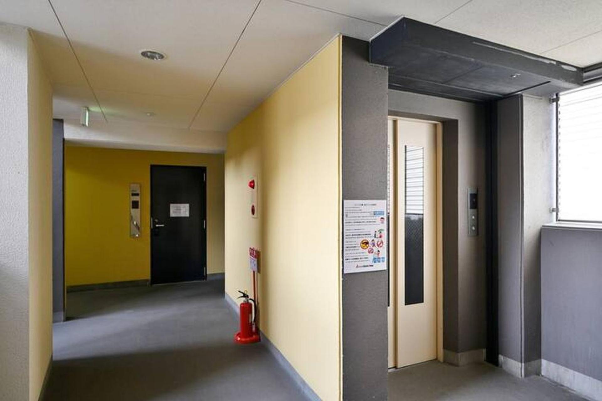 セレニテ日本橋705 Apartment