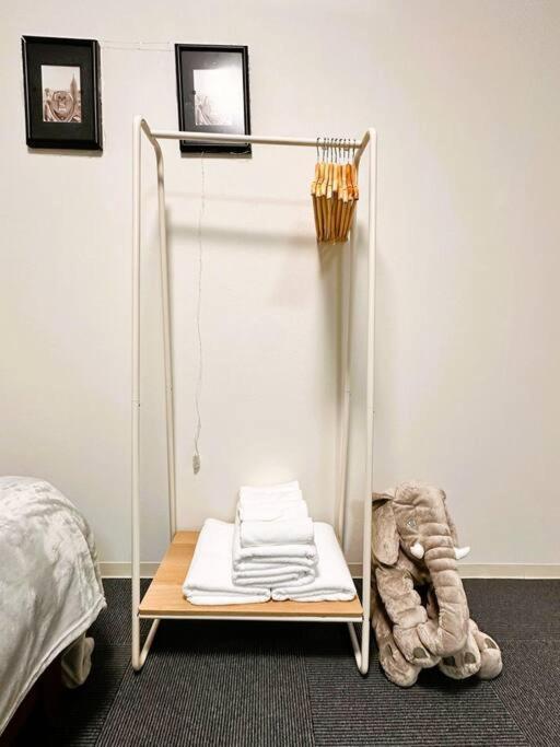 New! Near Kishisato St- 1 Building Rent -3 8 People Apartment Osaka