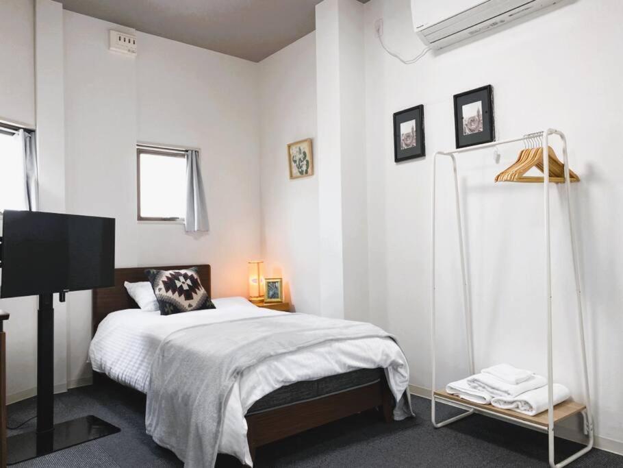 Apartment New! Near Kishisato St- 1 Building Rent -3 8 People Osaka