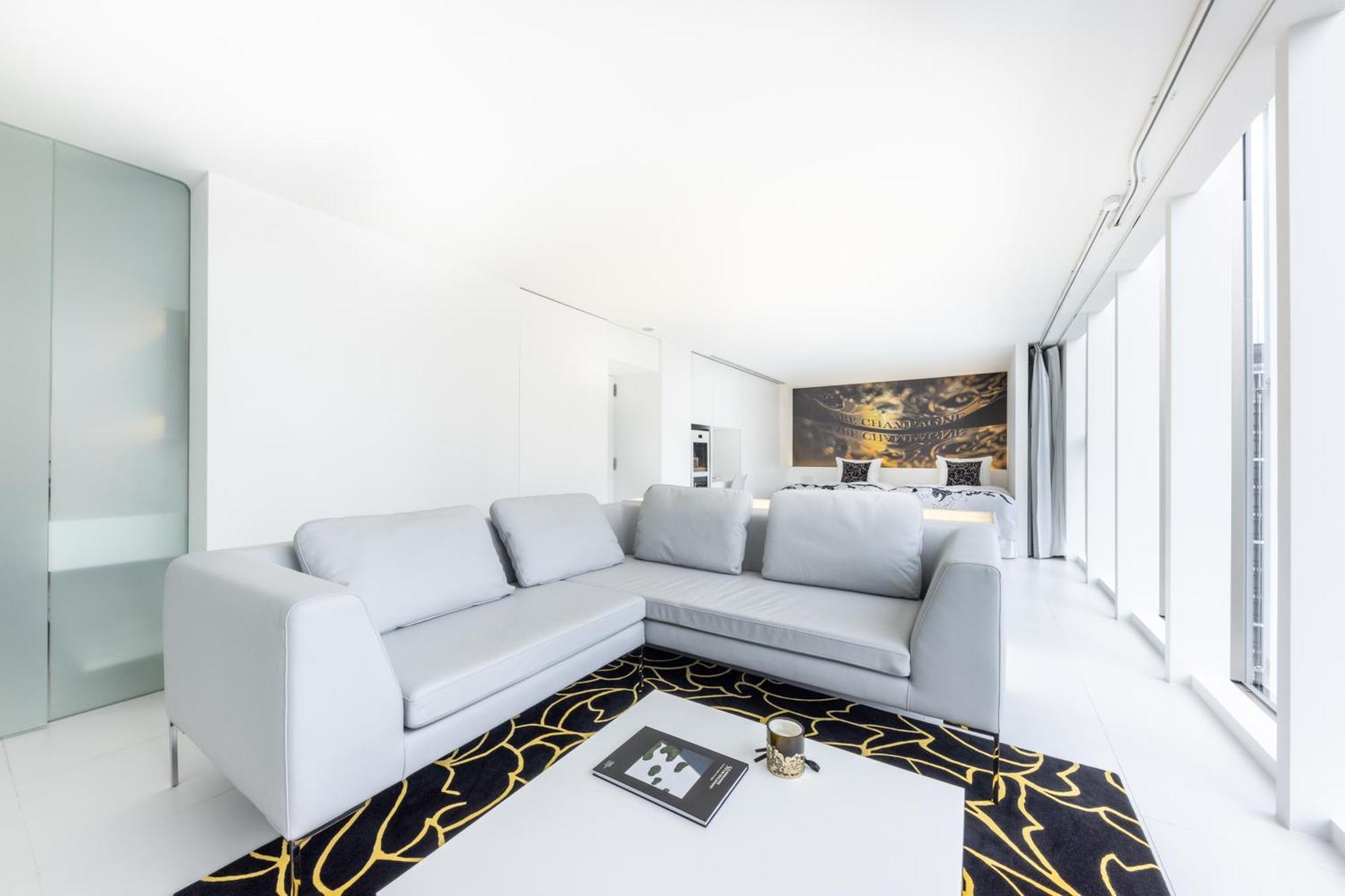 Hotel Cuvee J2 By Onko Chishin