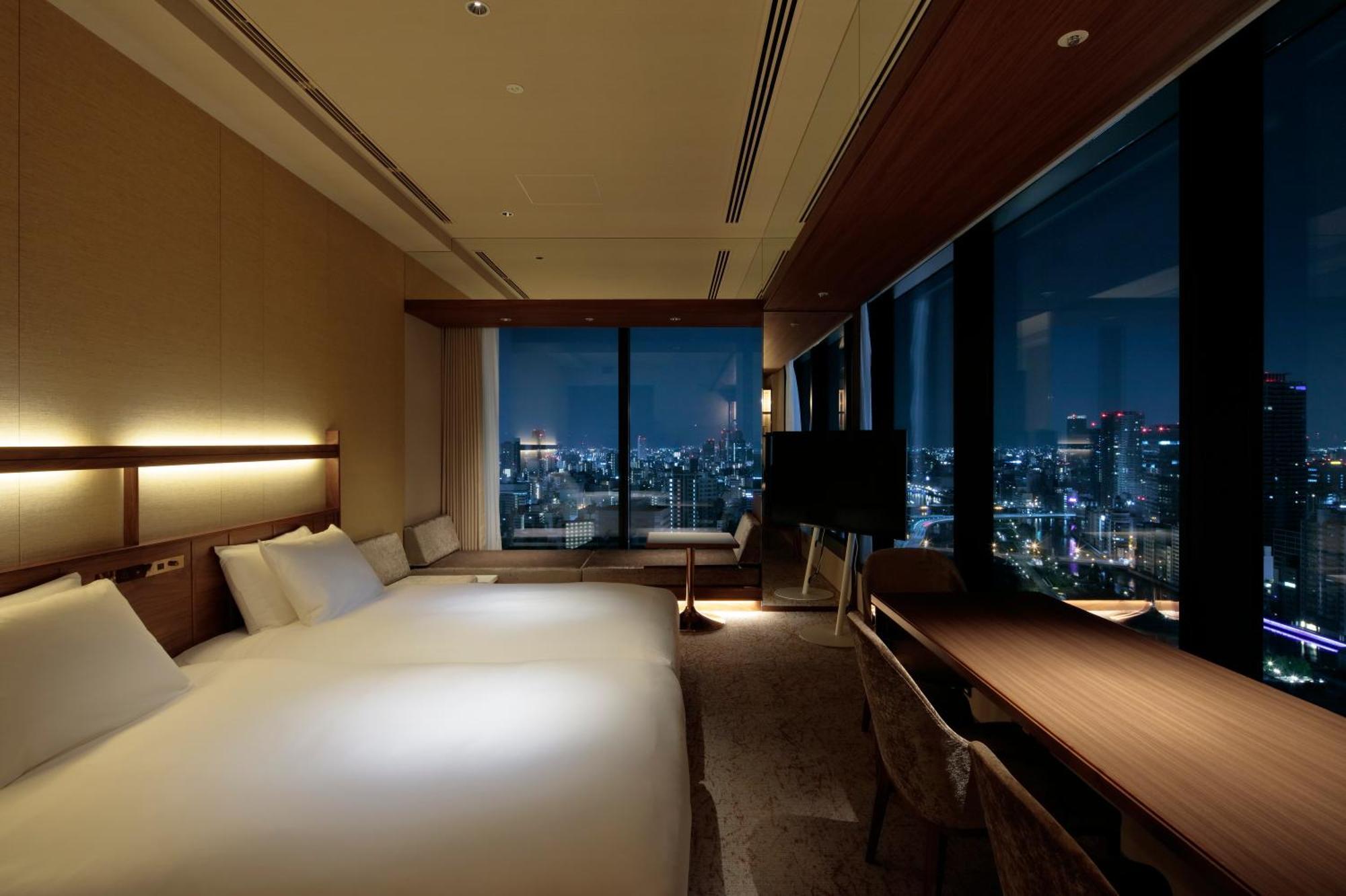 Candeo The Tower 5*
