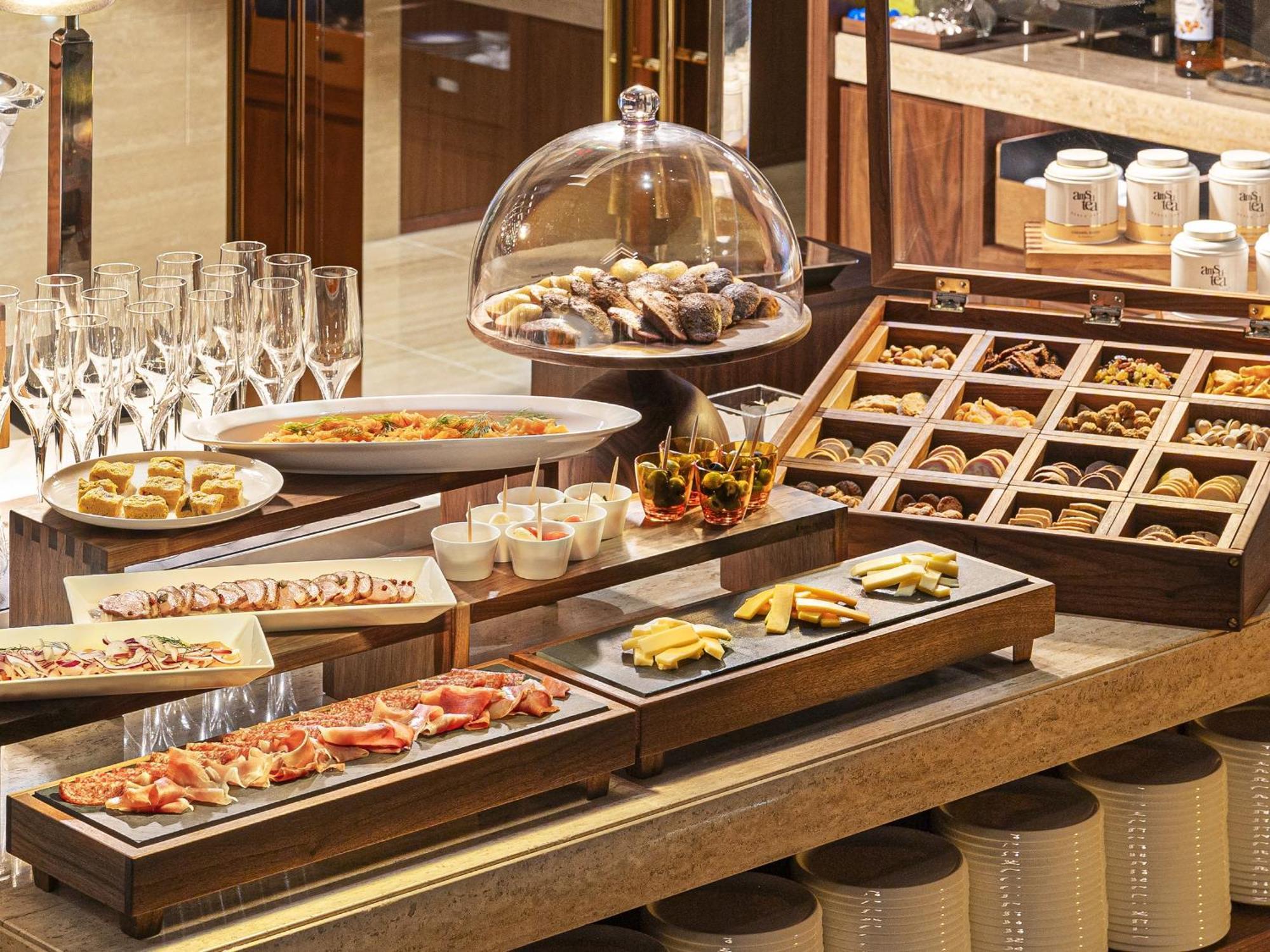 Hotel Candeo The Tower 5*