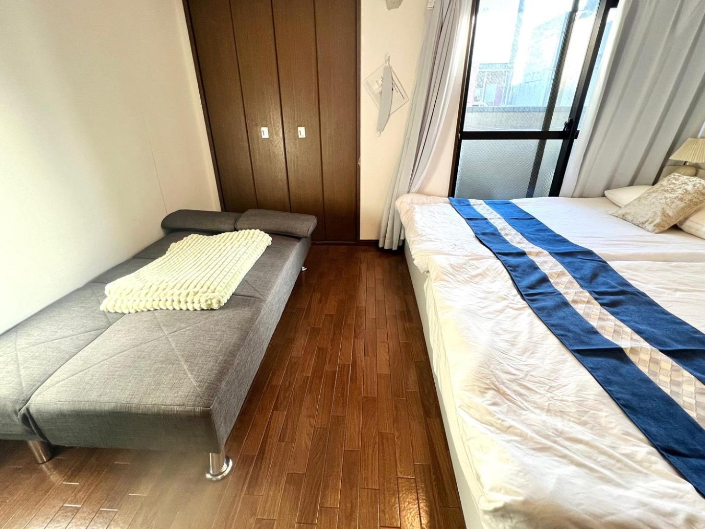 Namba Station For 6 People 1 Stop / Subway Station 2 Minutes Royal603 Apartment *