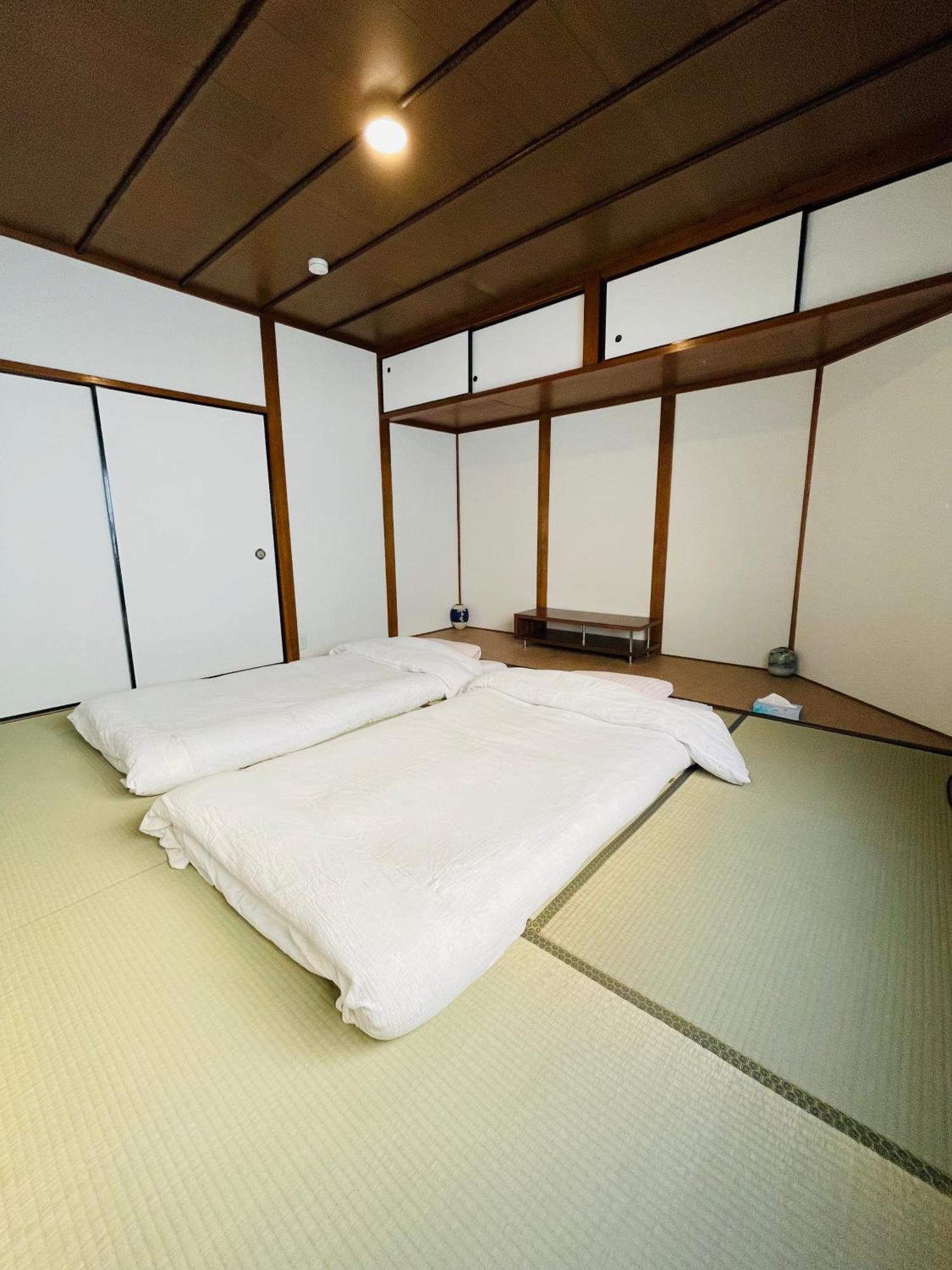 Namba Shinsaibashi 10 Mins Castle　east Apartment *