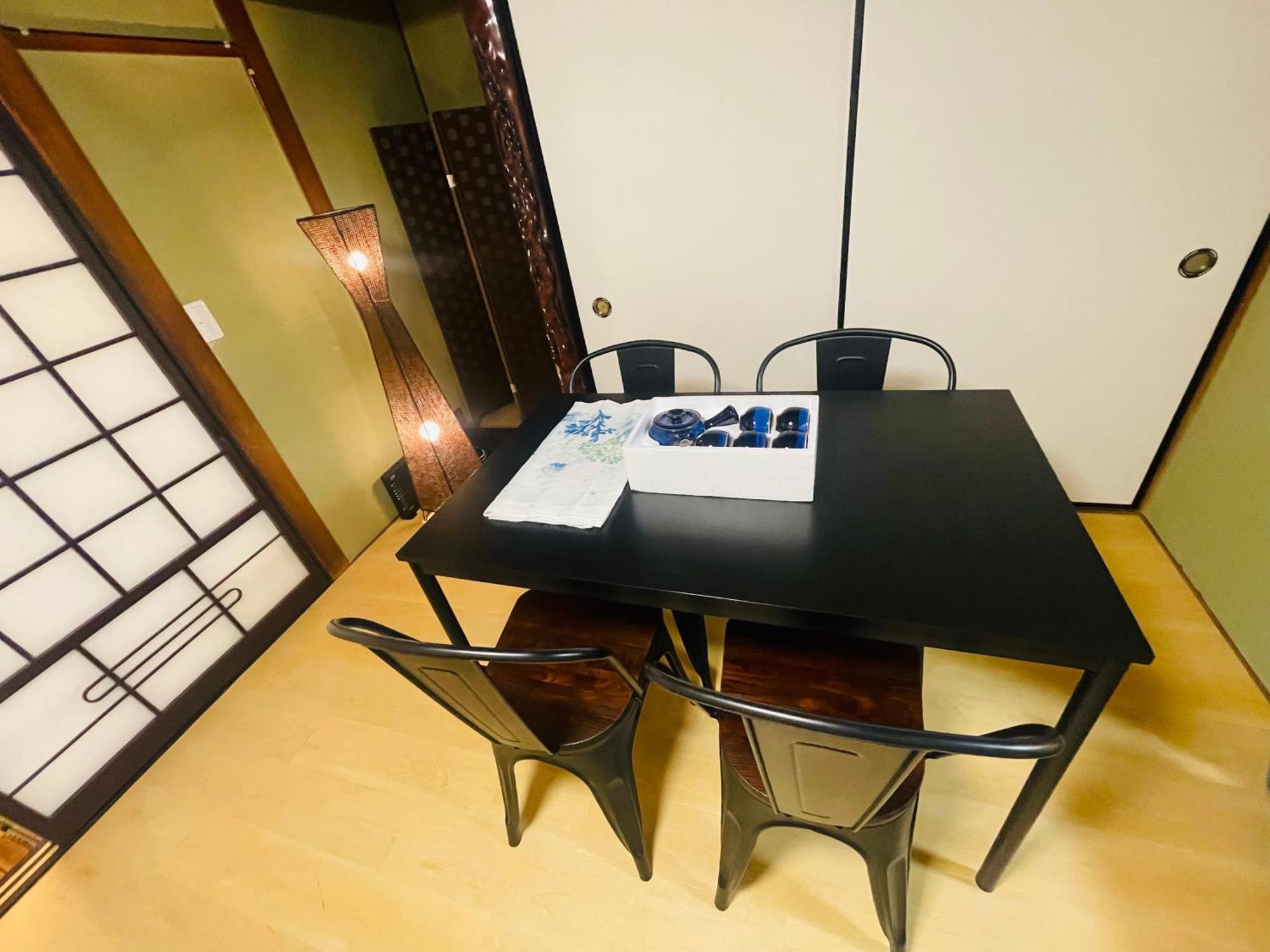 Apartment Namba Shinsaibashi 10 Mins Castle　east *