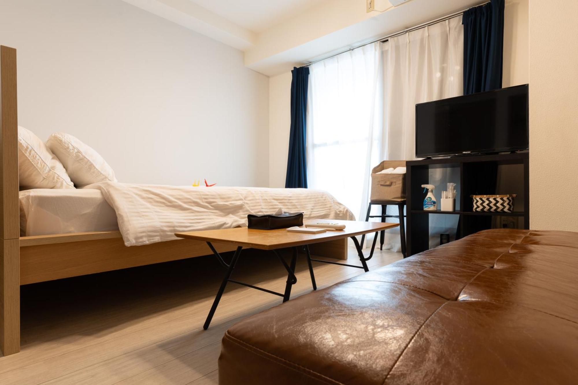 Apartment コンフィデンスロン803