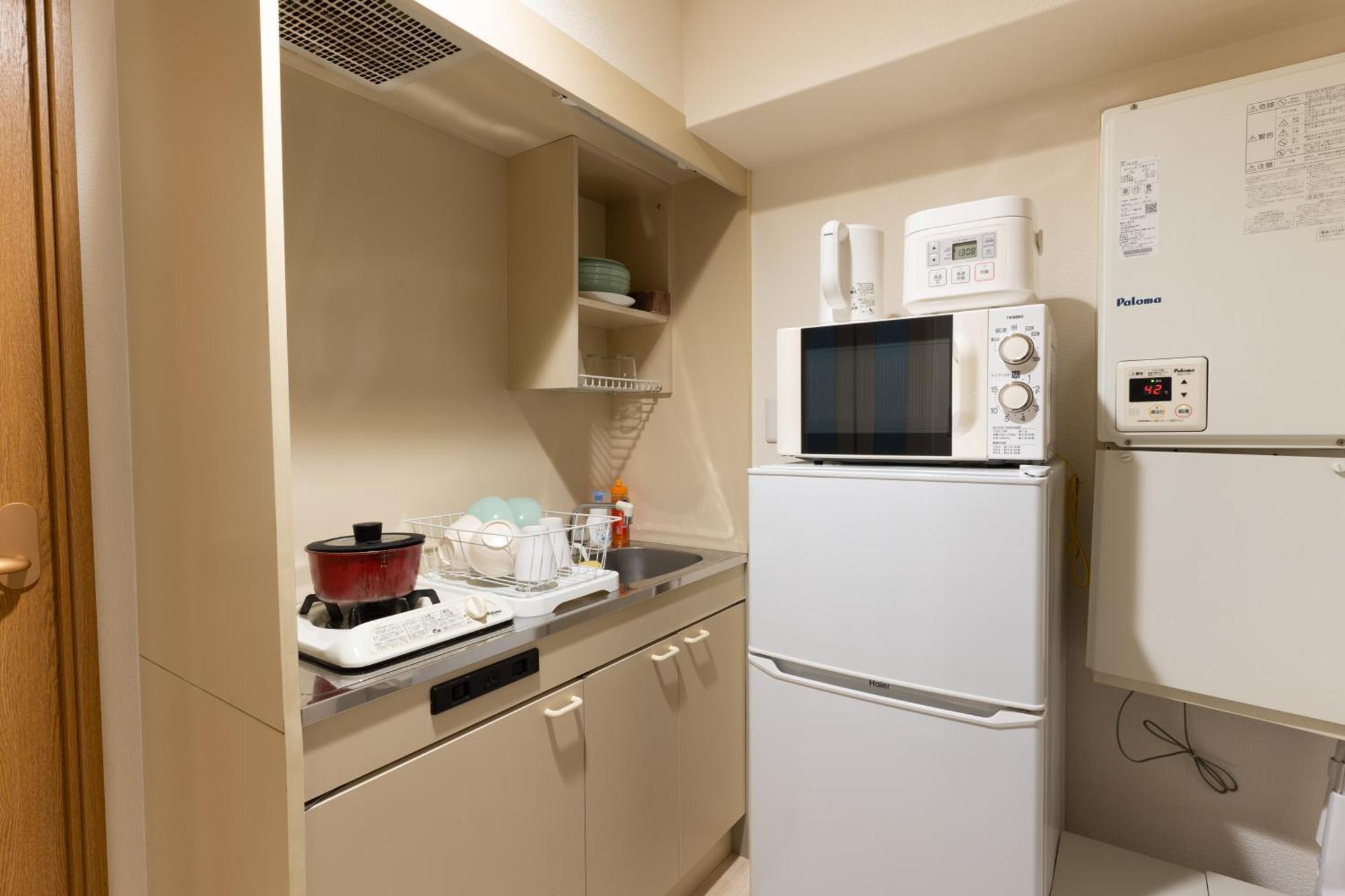 コンフィデンスロン803 Apartment