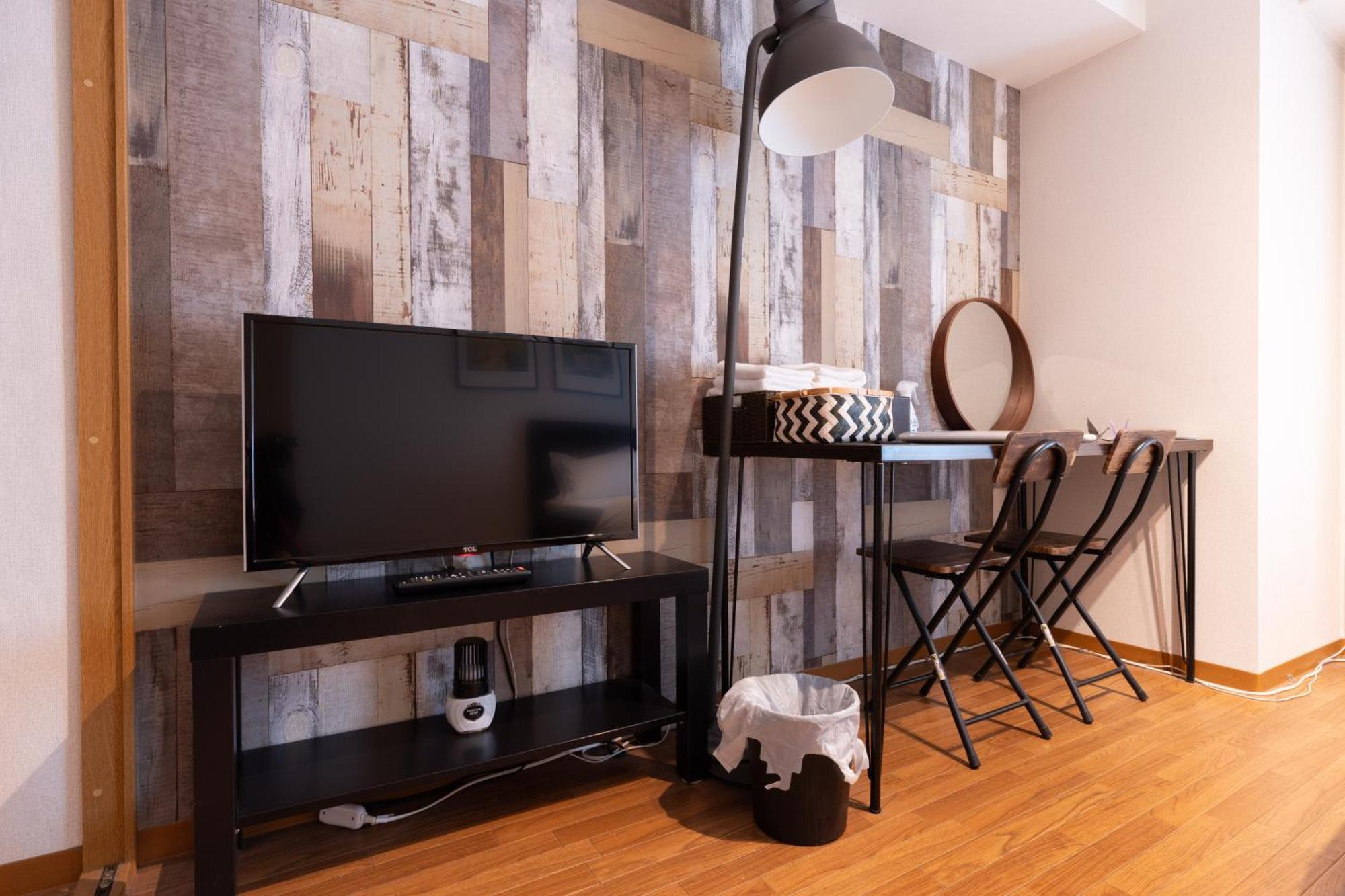 コンフィデンスロン305 Apartment *