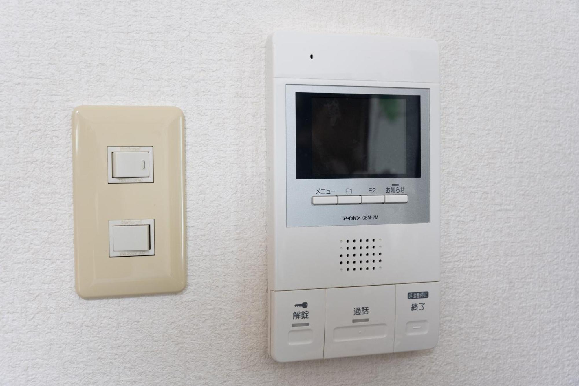 コンフィデンスロン302 *