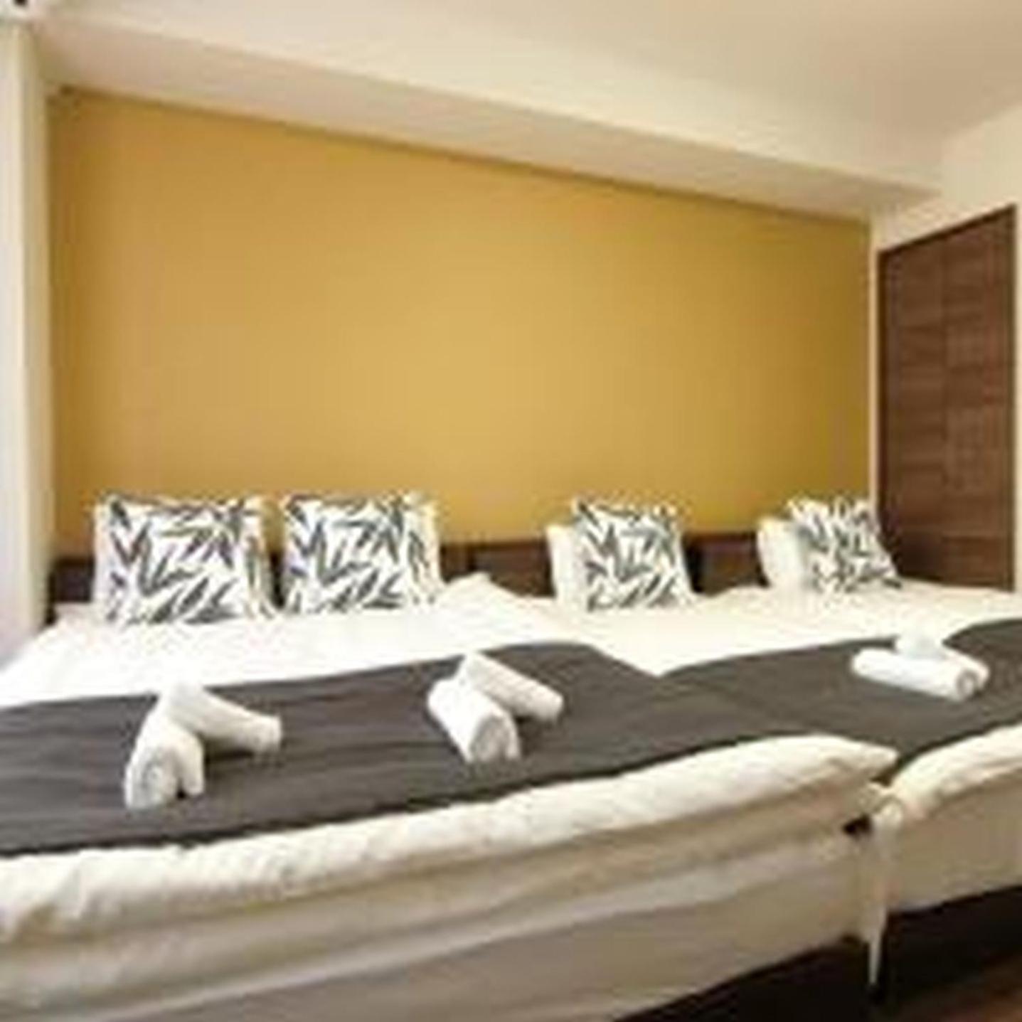 Apartment むつみ庵新今宮703 *