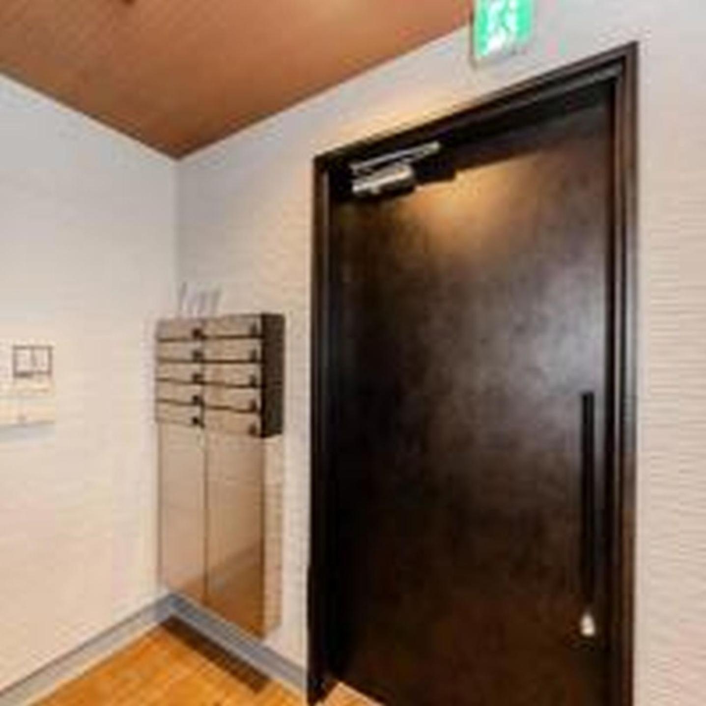 Apartment むつみ庵松2号館201
