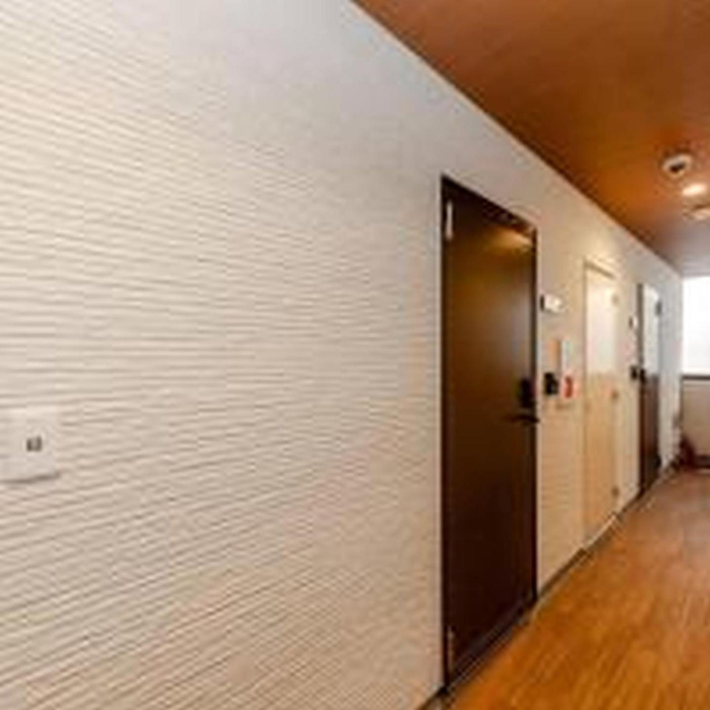 Apartment むつみ庵松2号館201