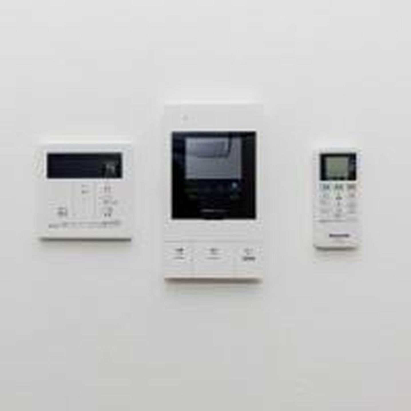 Apartment むつみ庵松2号館101