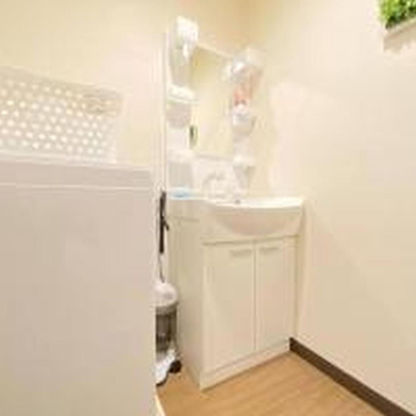 Apartment グランディ203 *
