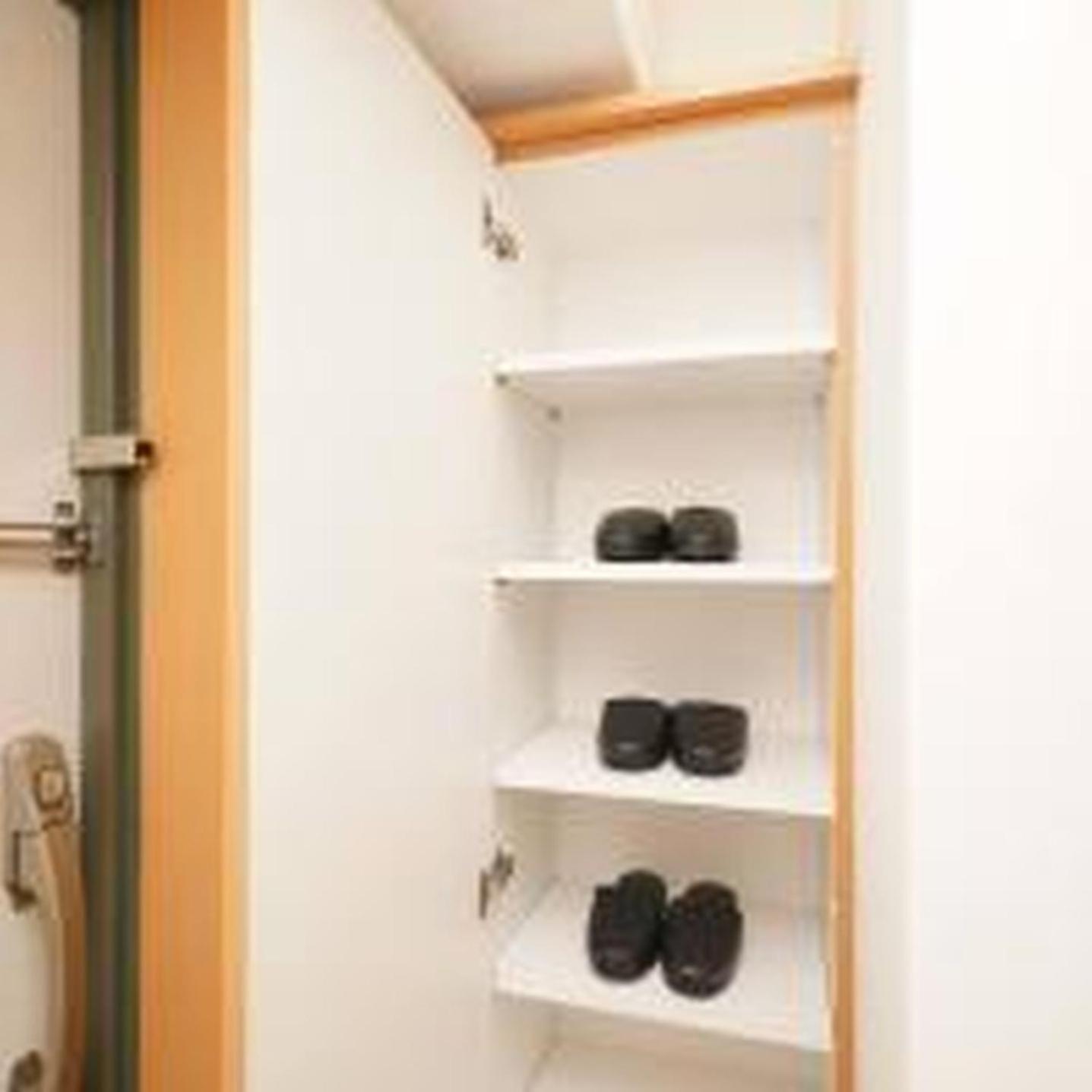Apartment グランディ801