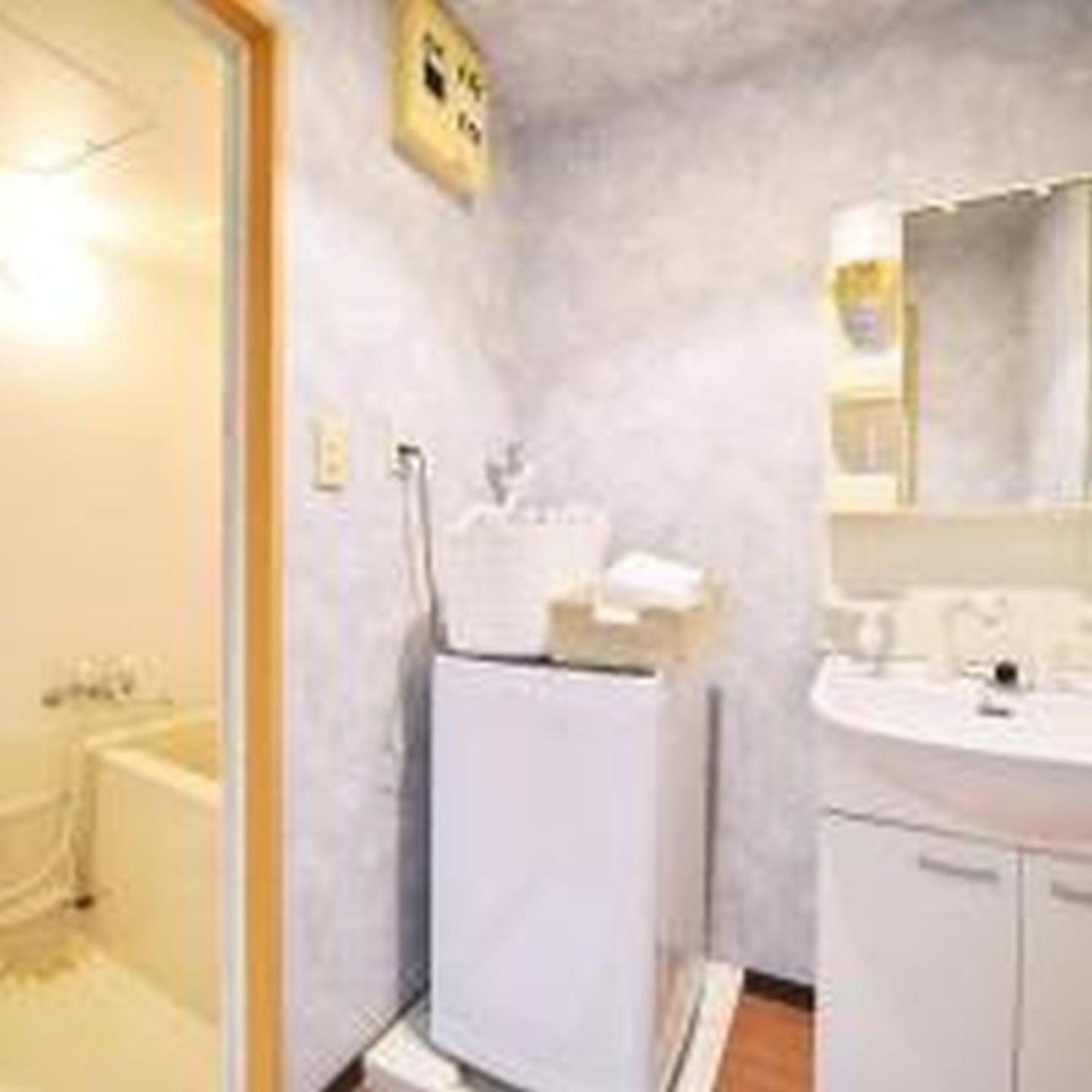 Apartment グランディ1002 *