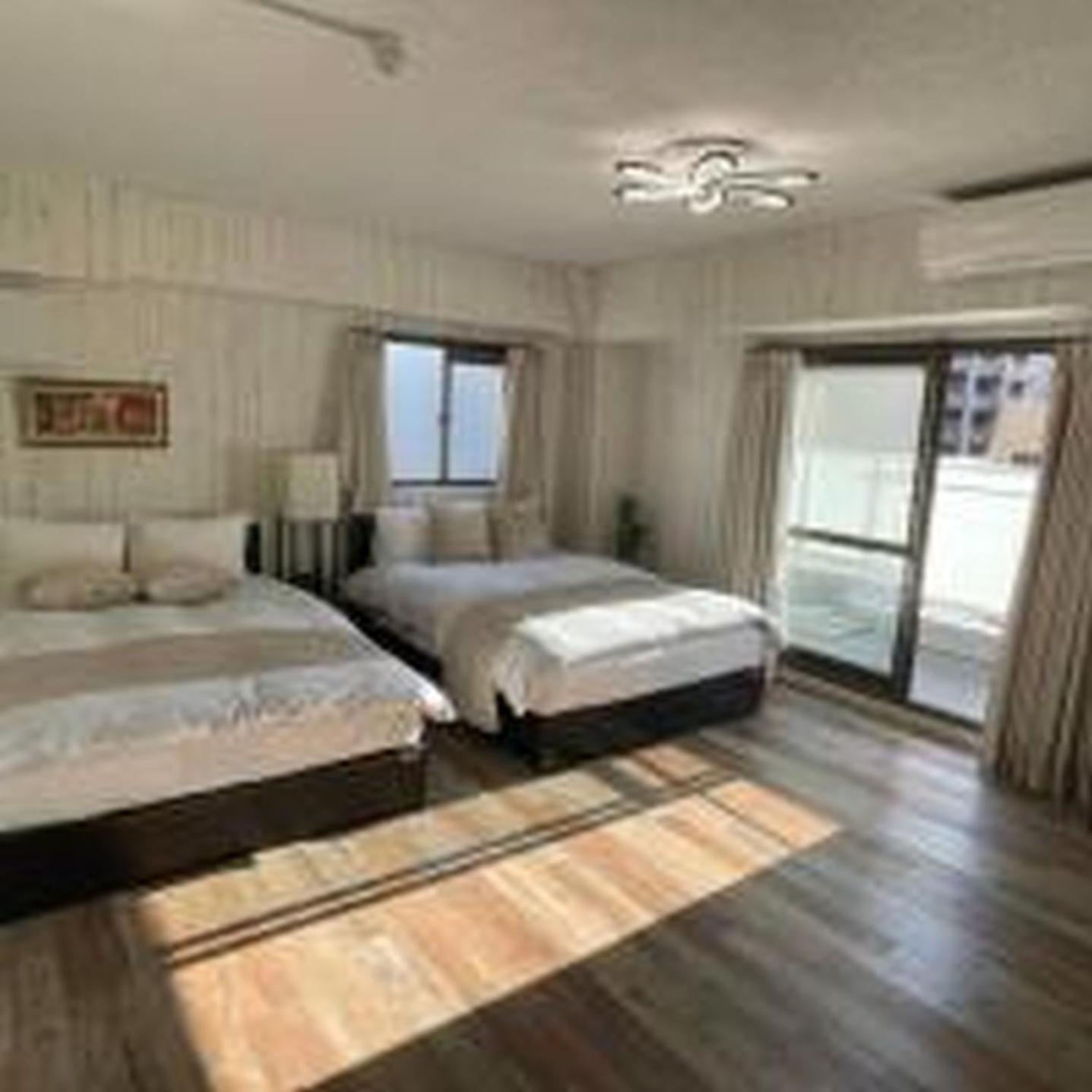 Apartment ファースト南堀江703 *