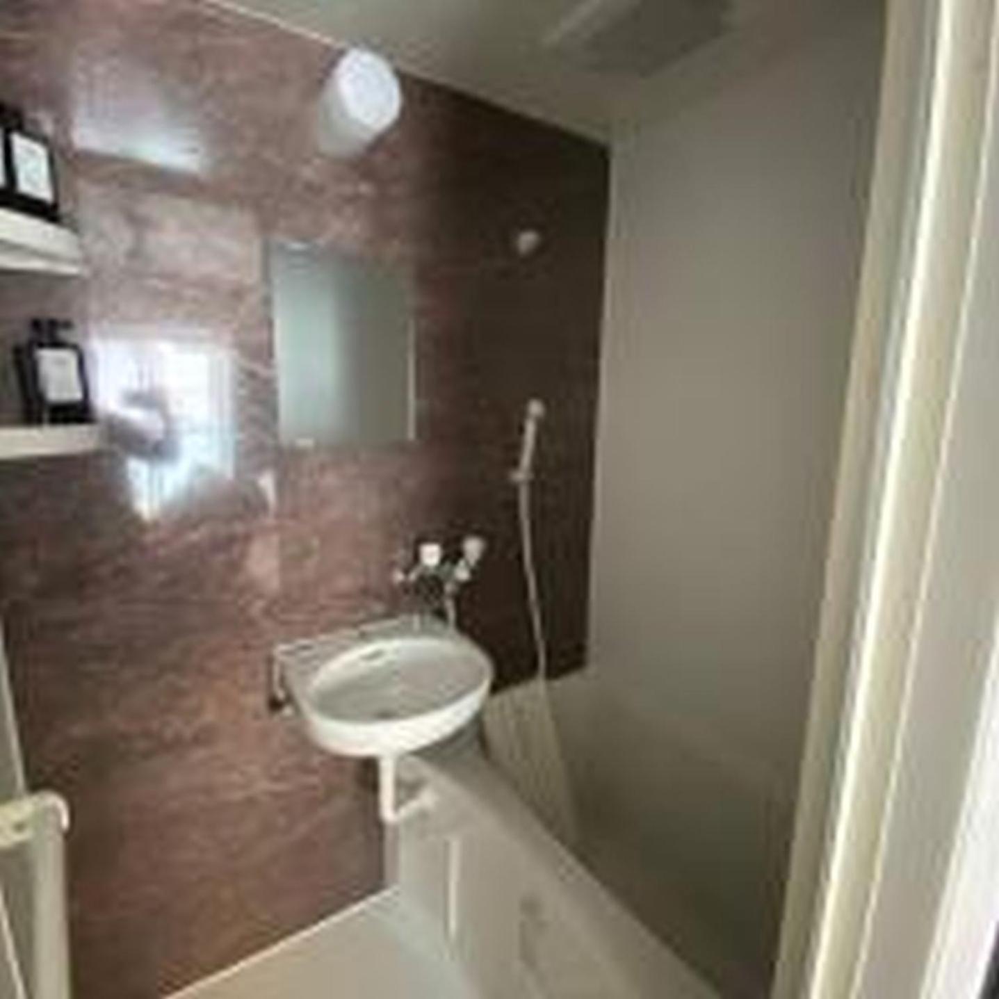 Apartment ファースト南堀江302 *