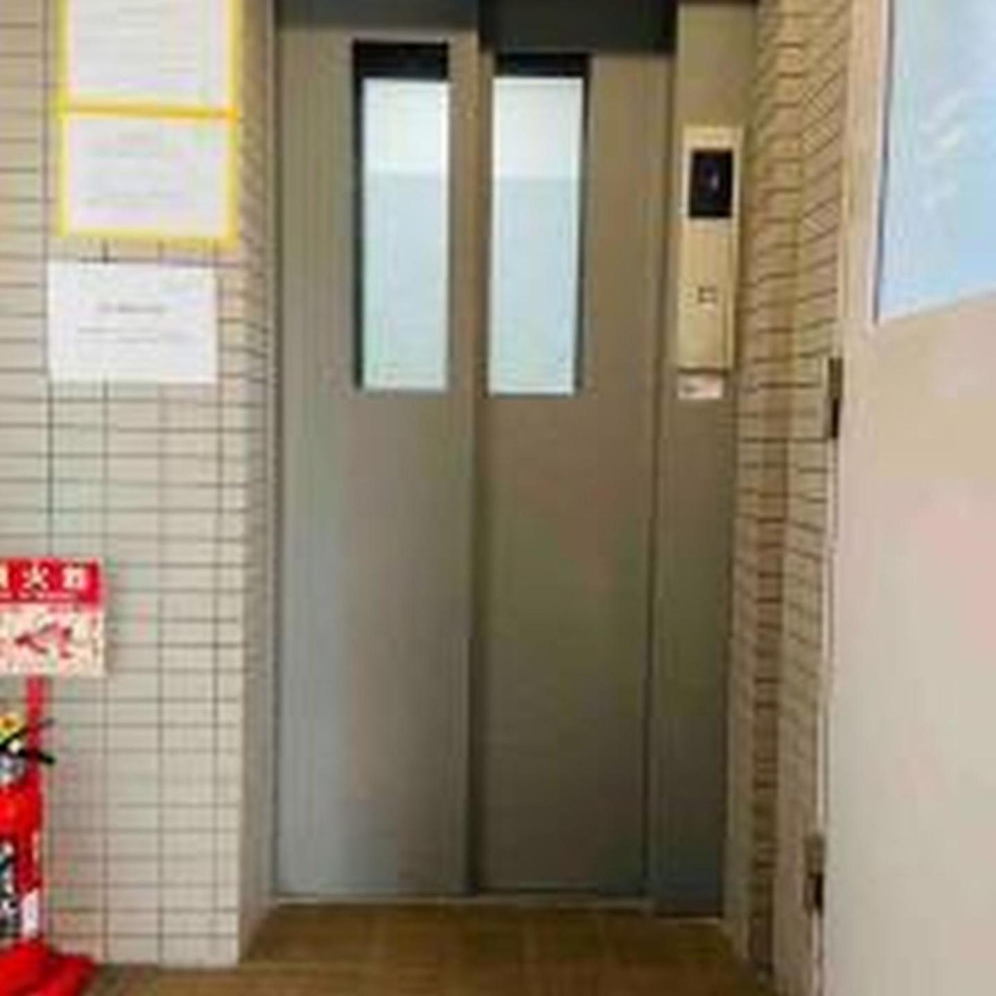 アルザーテ上町301 Apartment *
